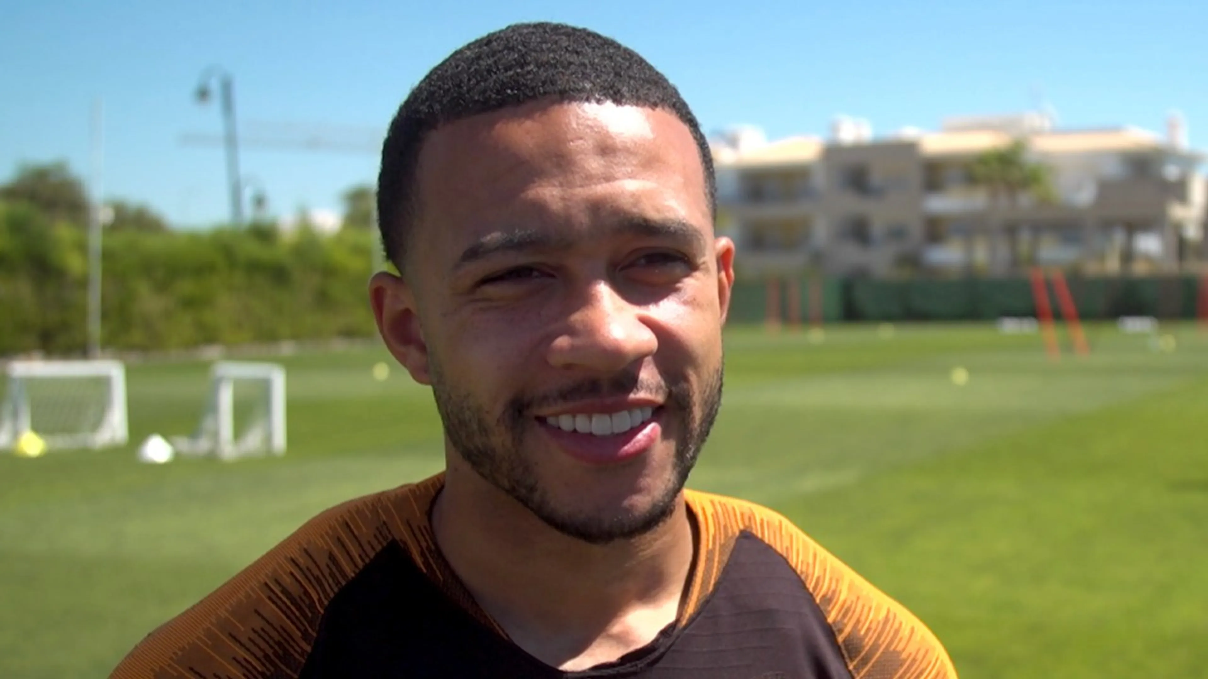 Memphis geniet bij Oranje: ‘Prikkel bij Lyon op training ontbreekt af en toe’