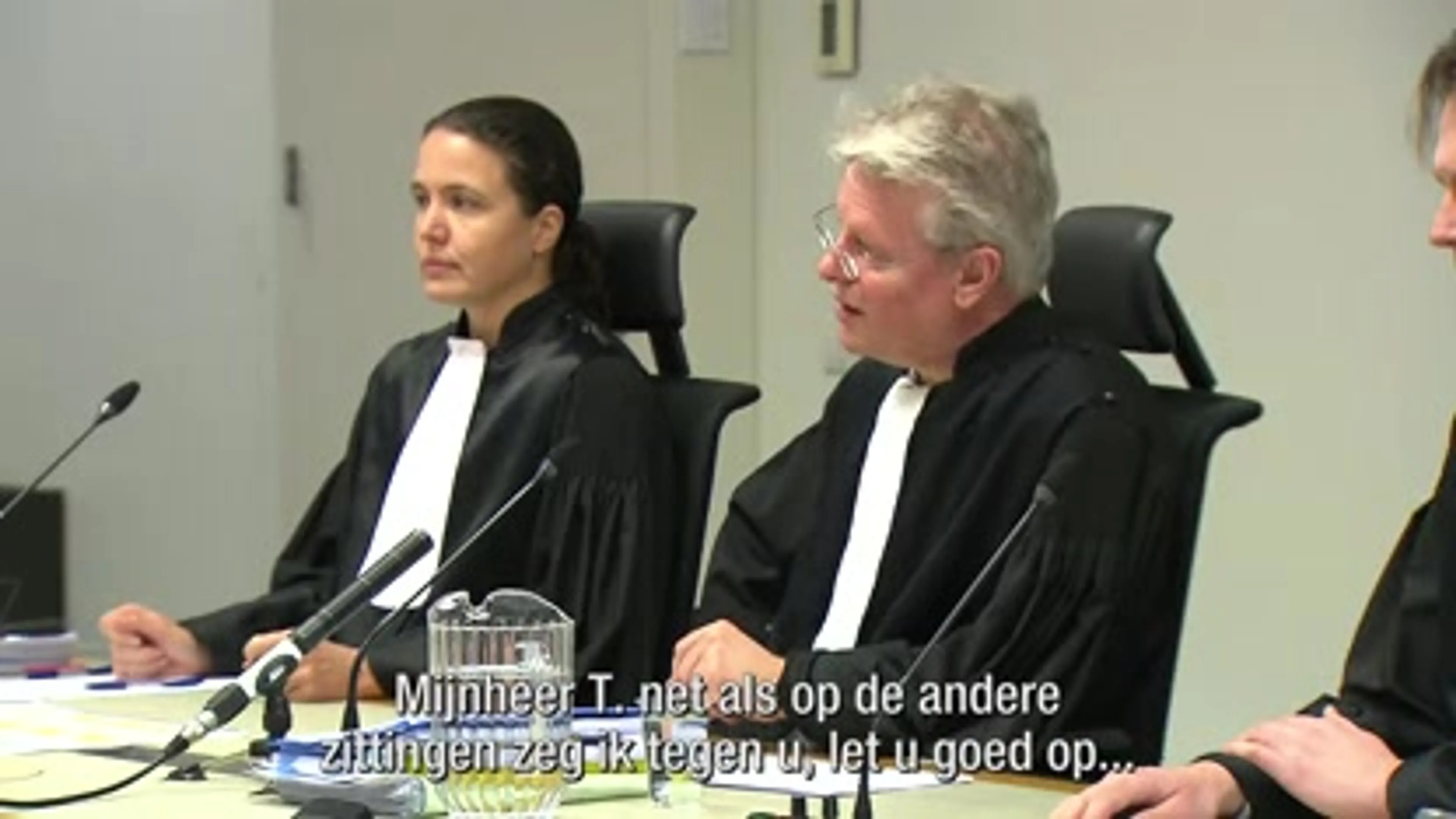 Gökmen T. verwijderd uit rechtszaal na spugen naar rechter