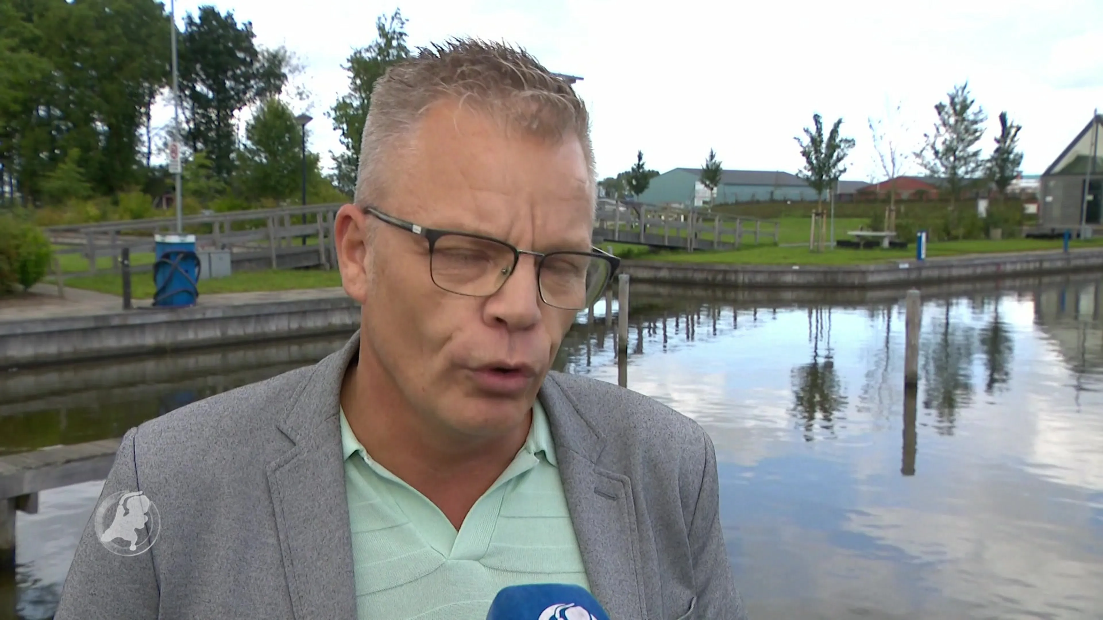 Friezen zamelen geld in voor monument Elfstedenzwemtocht