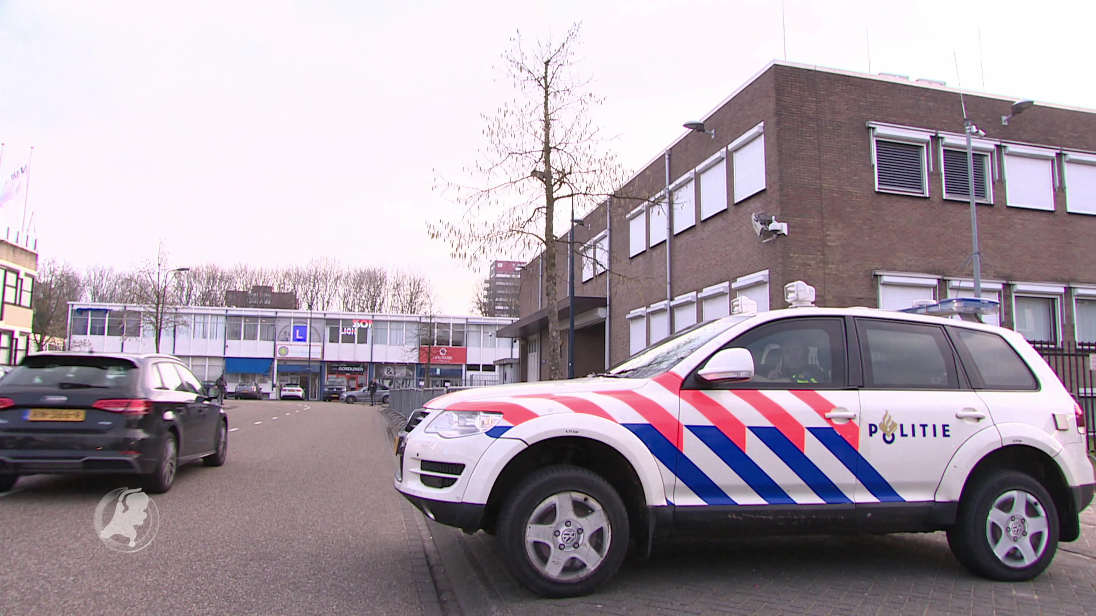 Holleeder spreekt in rechtbank: 'Mijn zussen nemen de boel in de maling' - HV