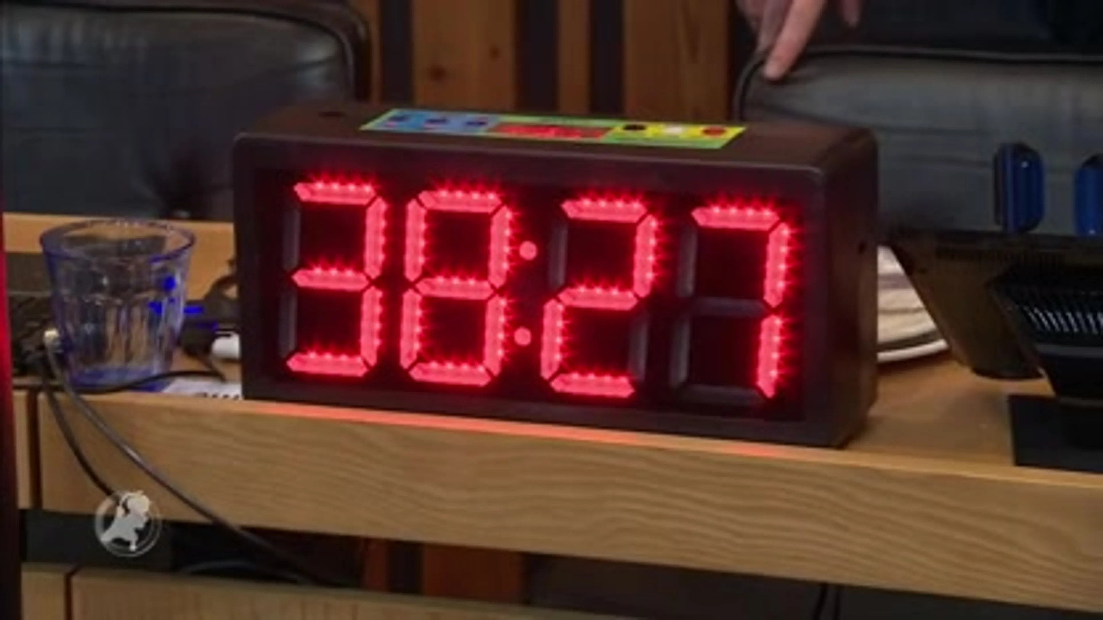 Hoofddorpse escaperoom moet meer jongeren naar stembus te lokken