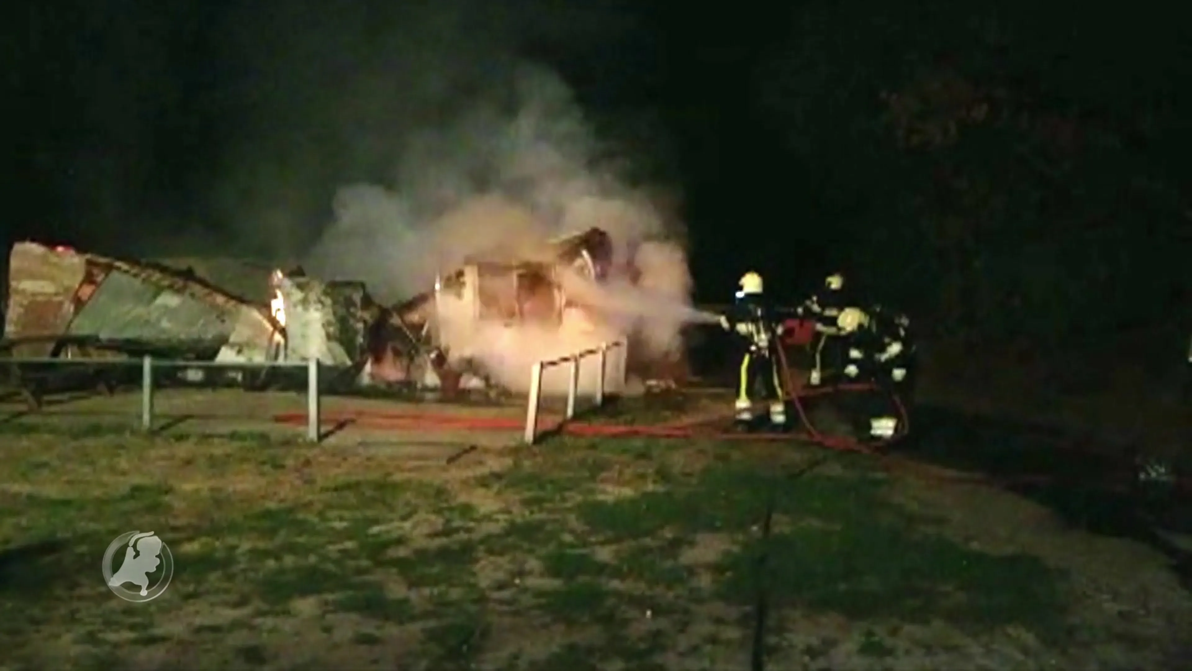Grote uitslaande brand bij middelbare school Boxmeer