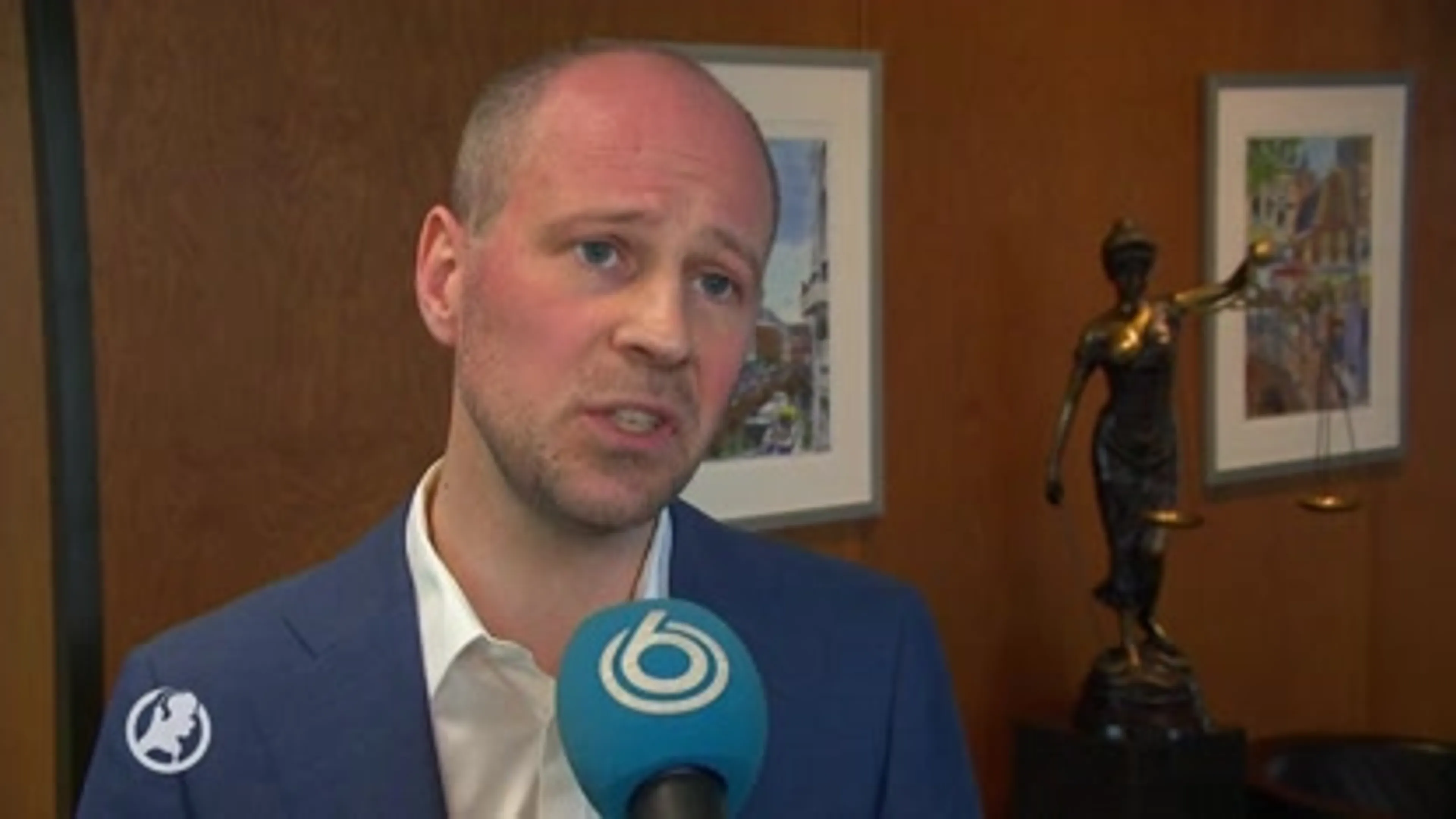 Handgranaat afgeleverd bij politiebureau in Utrecht