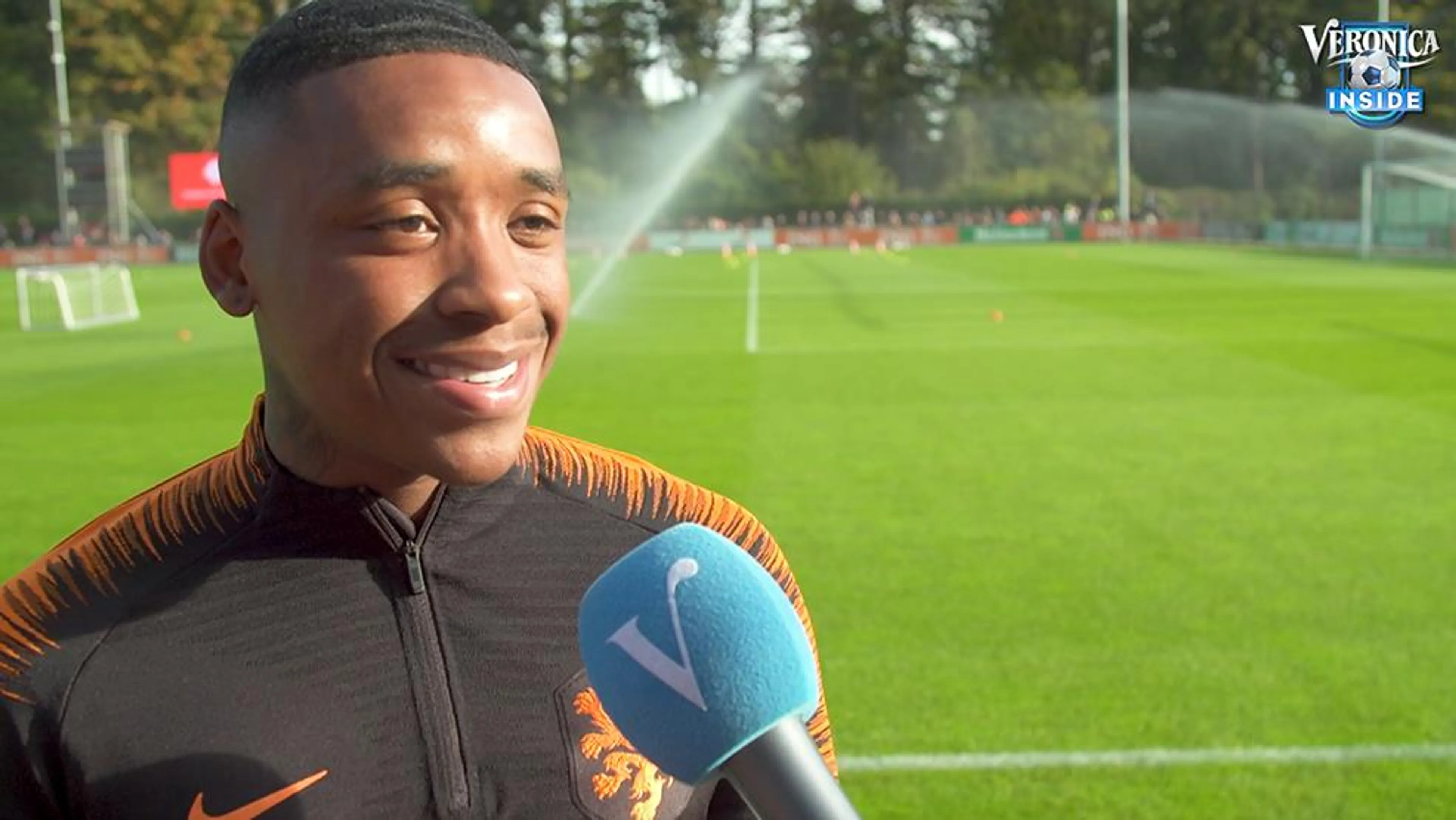 Bergwijn tegen Wilfred: 'Ik ga Jetlag van Broederliefde doen'