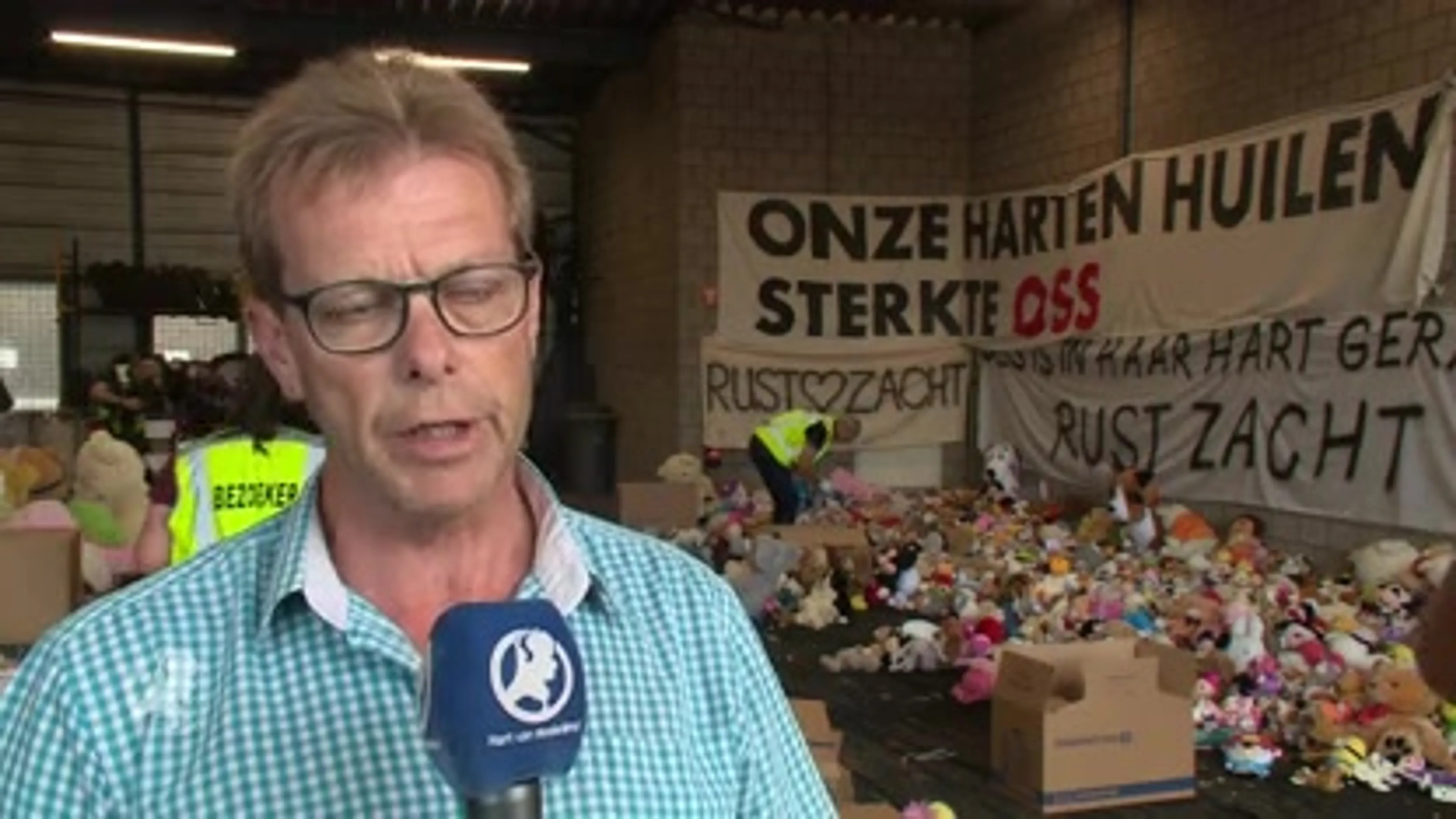 Bijna 5000 knuffels op herdenkingsplek in Oss