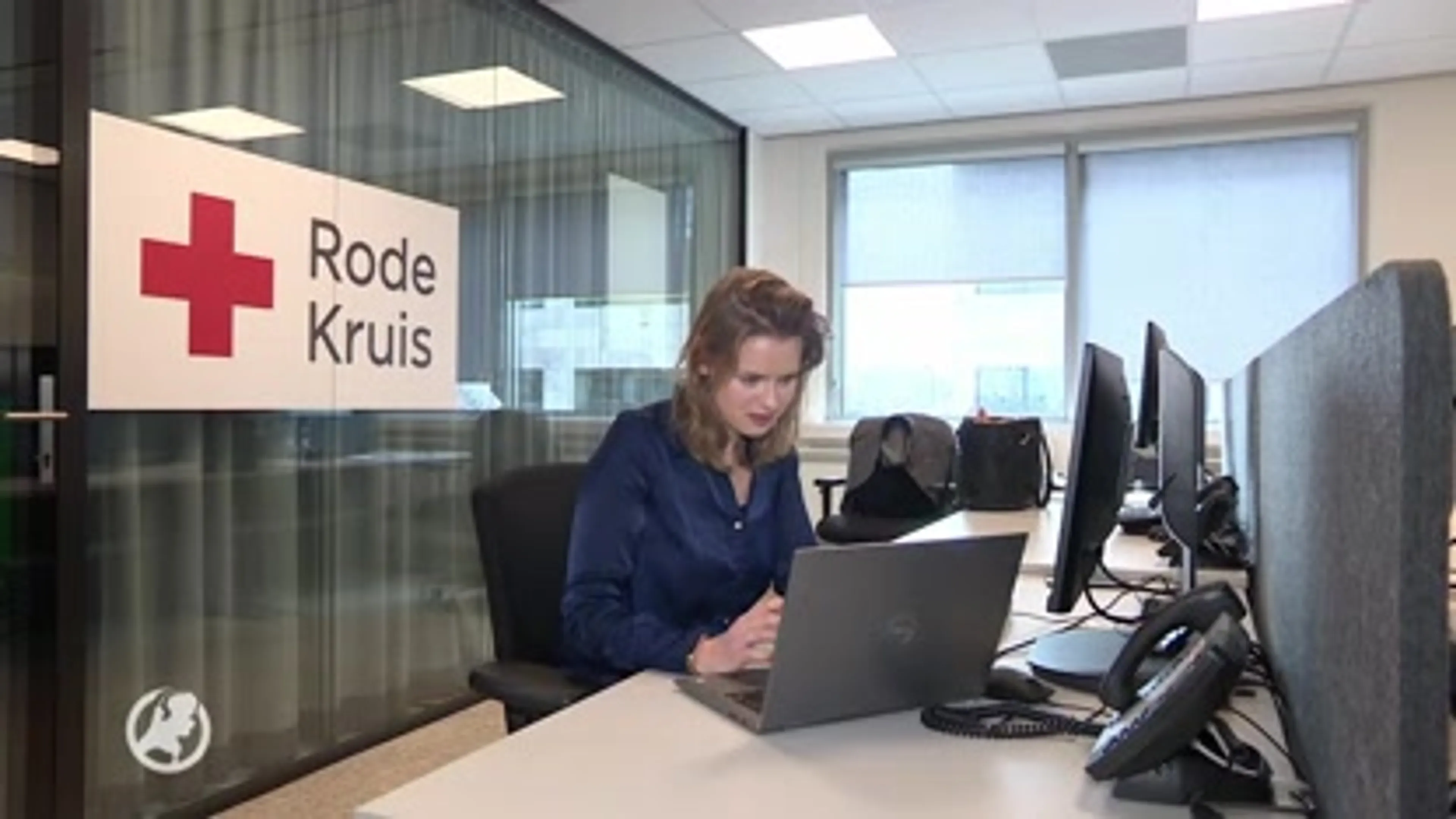 Rode Kruis: Nederlanders weten te weinig over het gebruik van mondkapjes