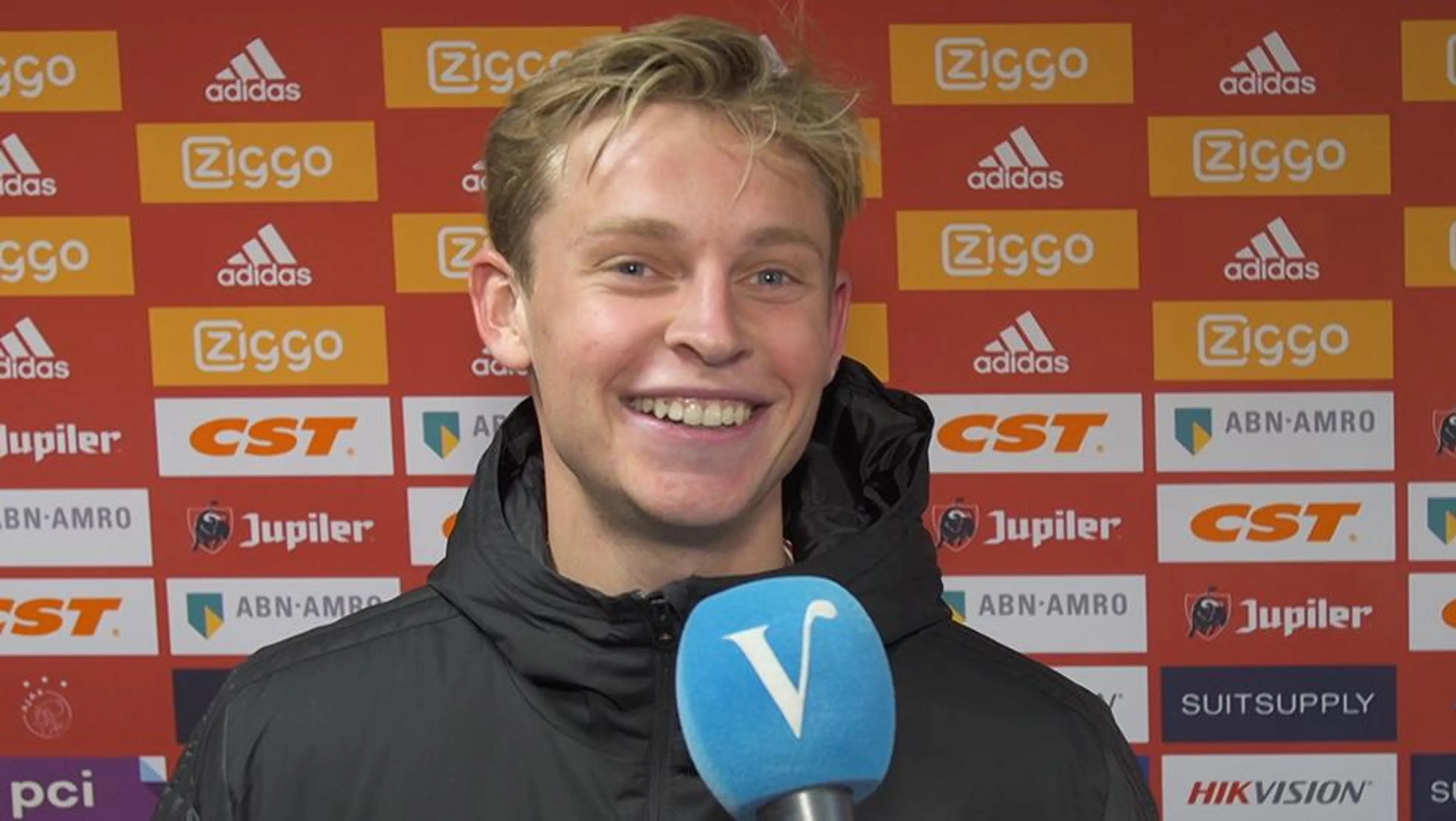 Toornstra tegen de Jong: 'Gelukkig geen VAR'