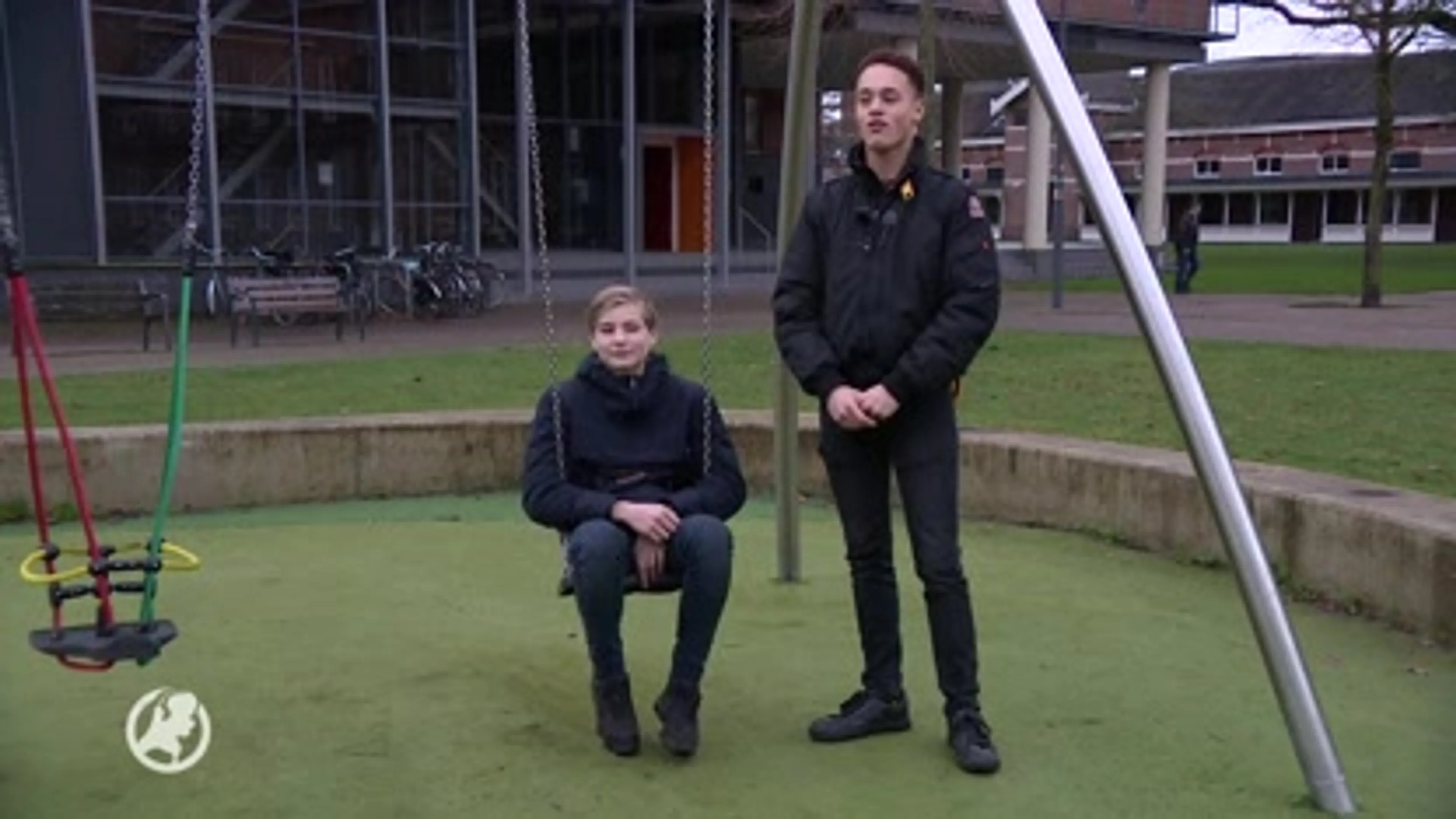 Tien minuten te lang op de schommel: voor straf naar de rechter