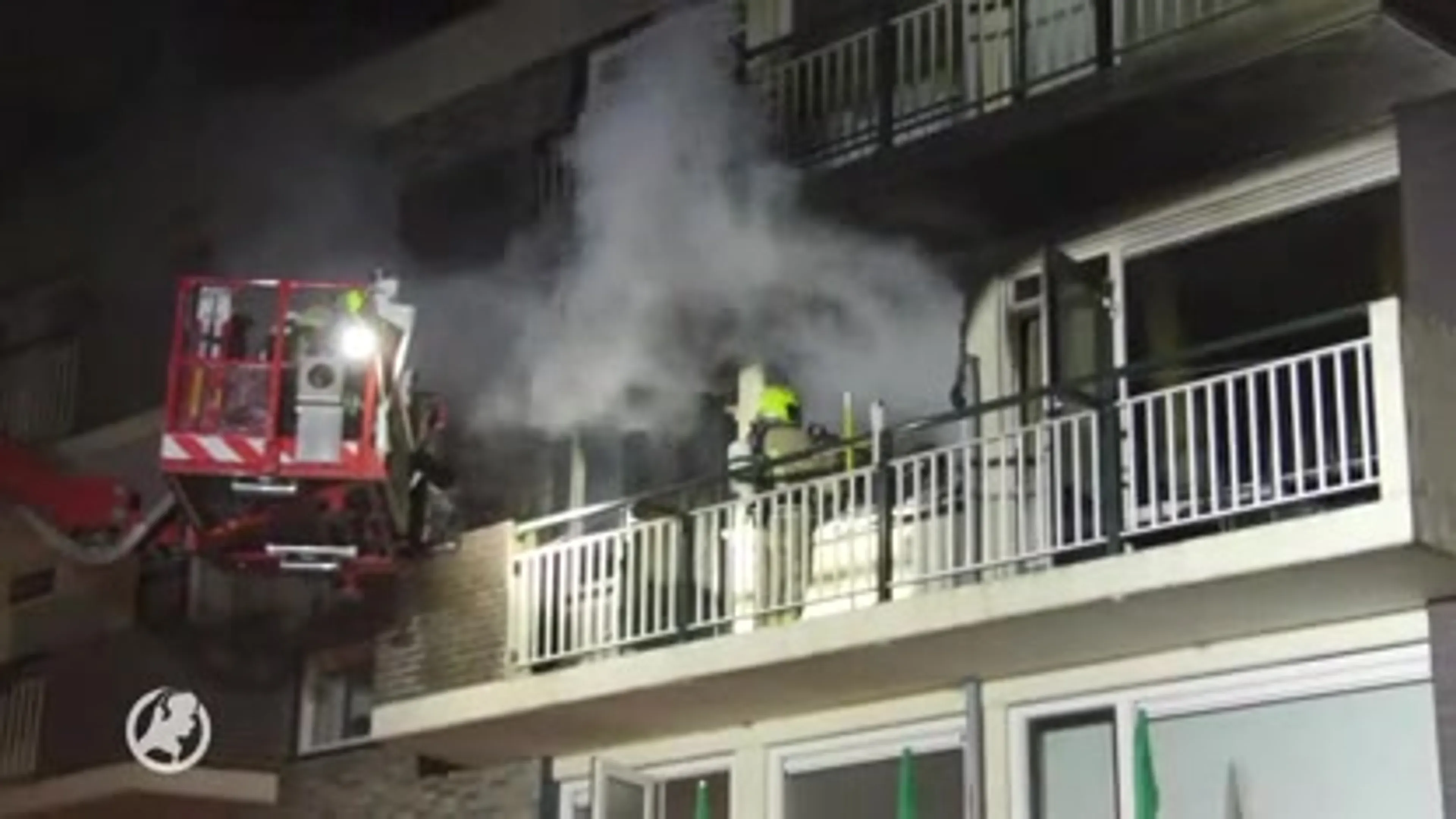 Bewoners geëvacueerd bij brand in Vlaardingse portiekflat