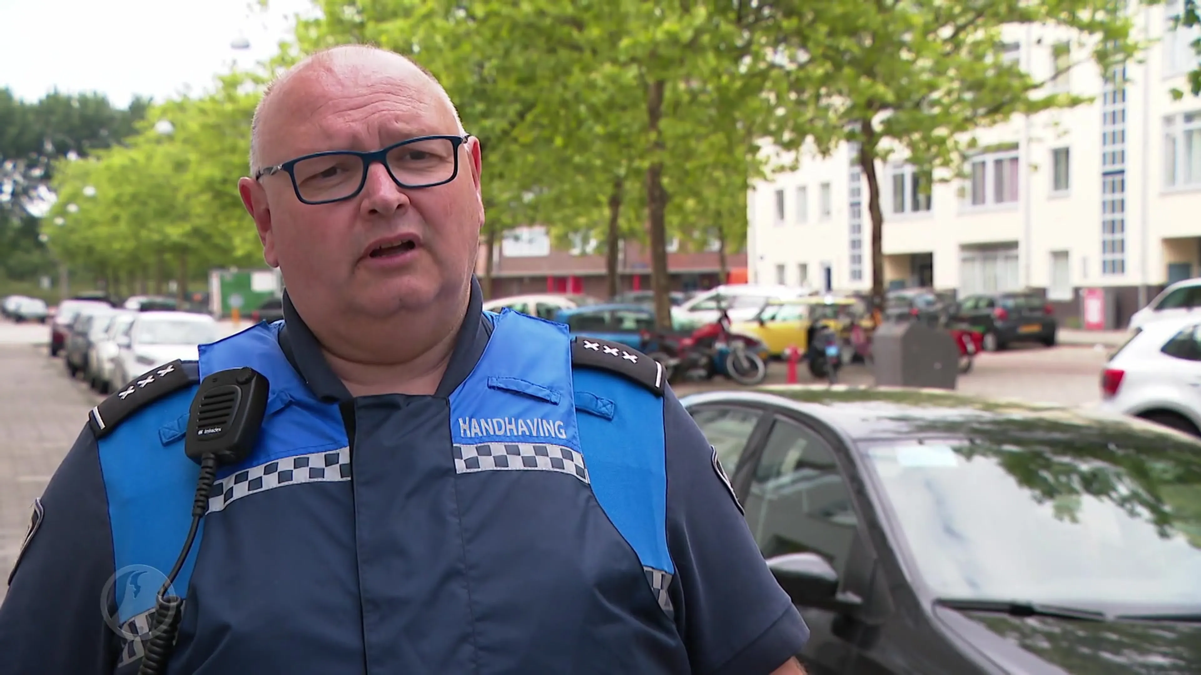 Stadswacht wil wapens hebben om zich te verdedigen