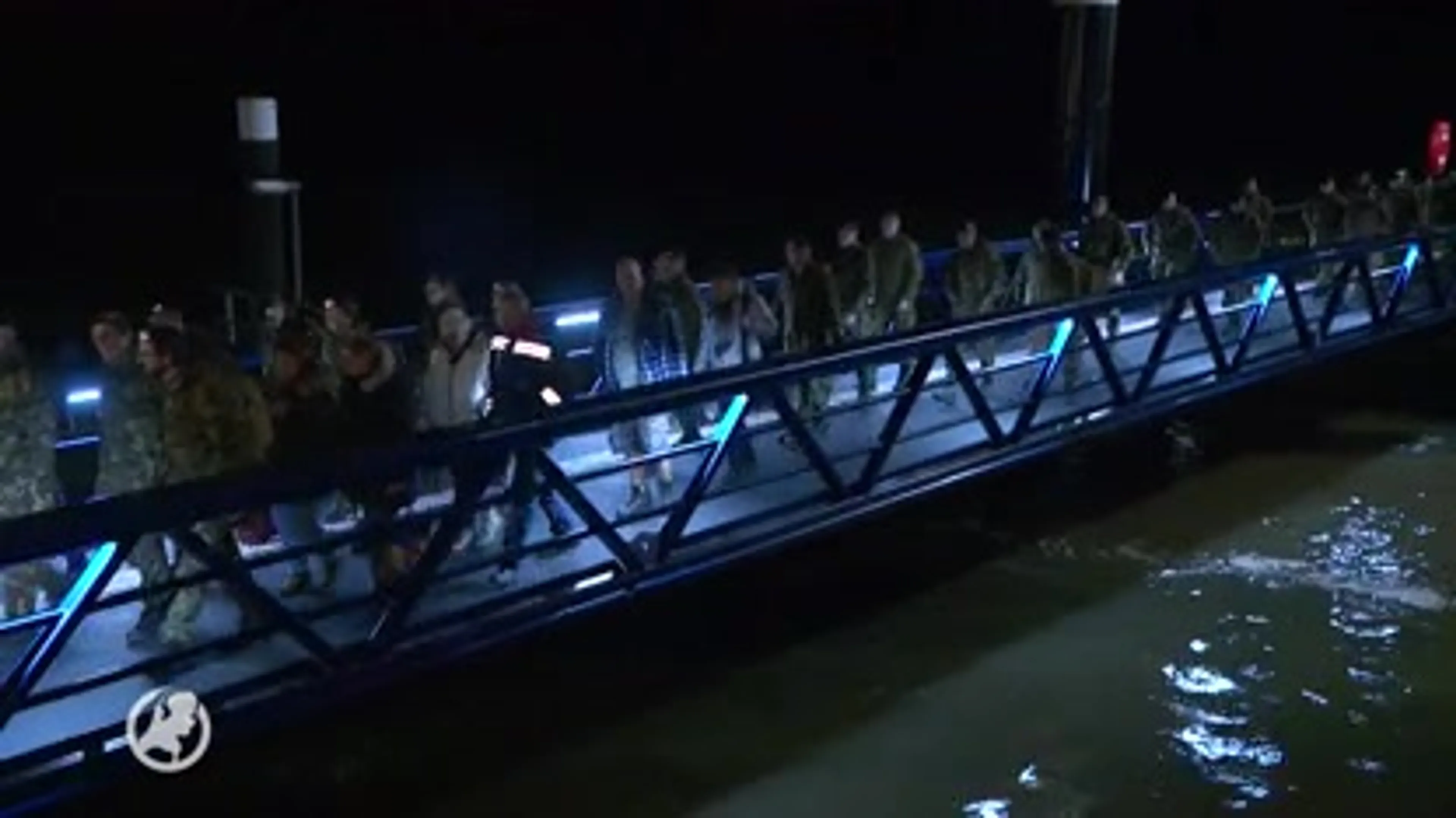 Leger springt bij op vervuilde Waddenstranden