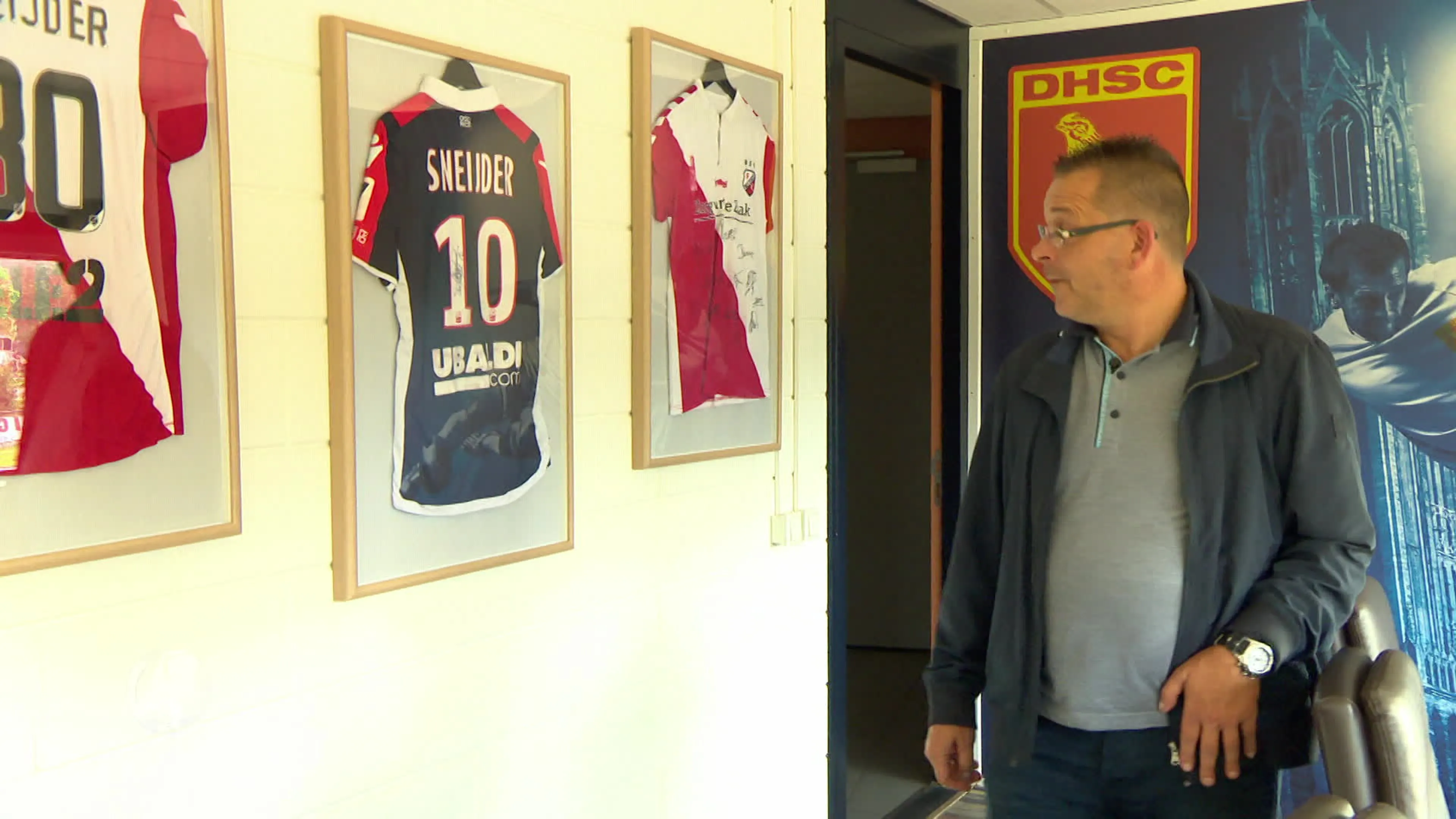 Wesley Sneijder nodigt eigen 'cluppie' uit voor afscheidsduel