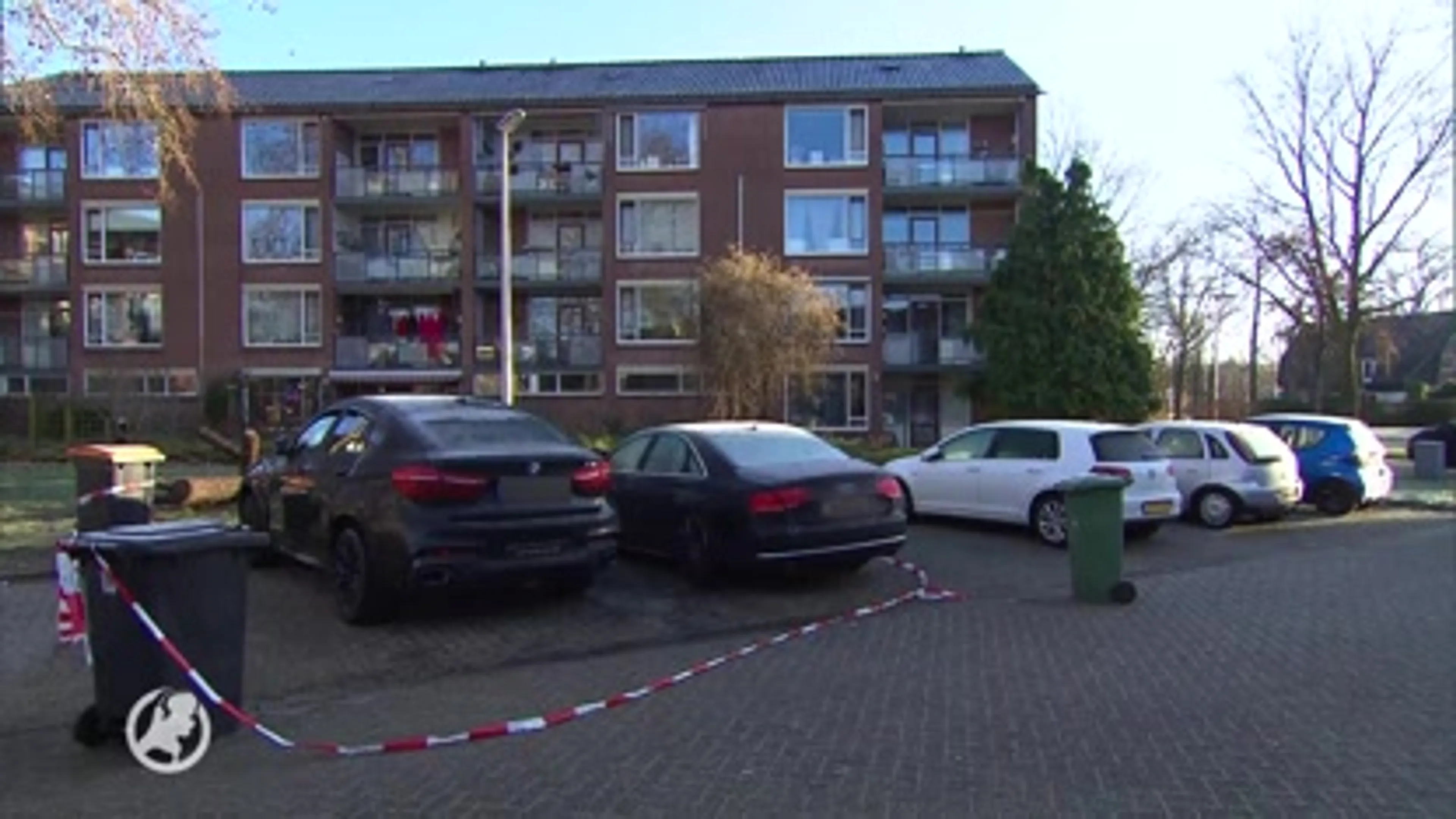 Deventer voor de vierde keer dit jaar opgeschrikt door autobrand: 'Een doffe plof'
