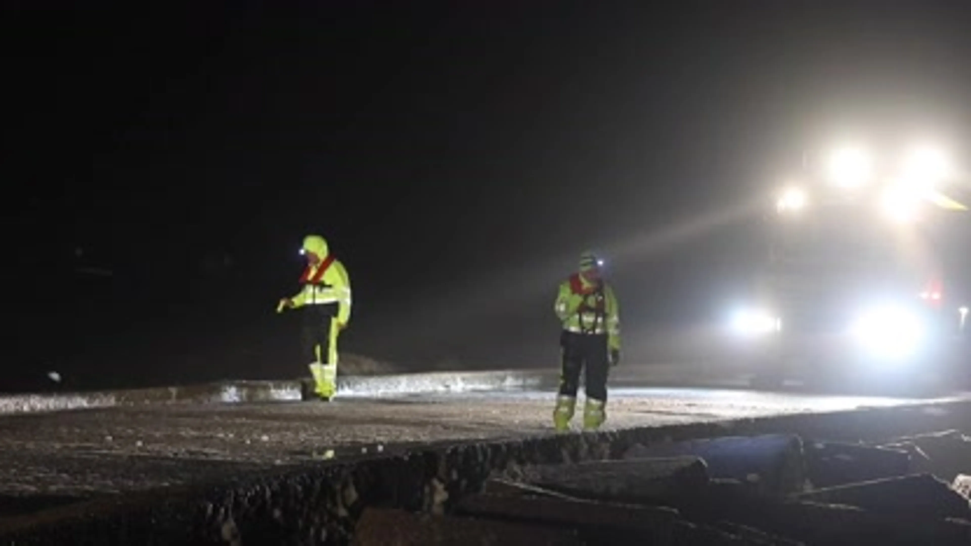KNRM zoekt bij kust Scheveningen naar vermiste kitesurfer