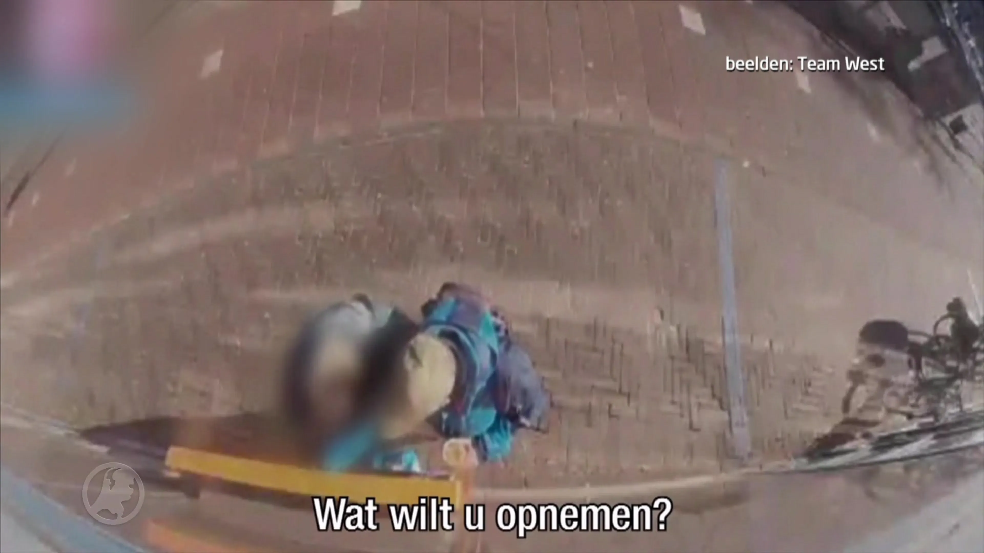 Oplichter steelt van demente man (79) bij pinautomaat in Voorburg