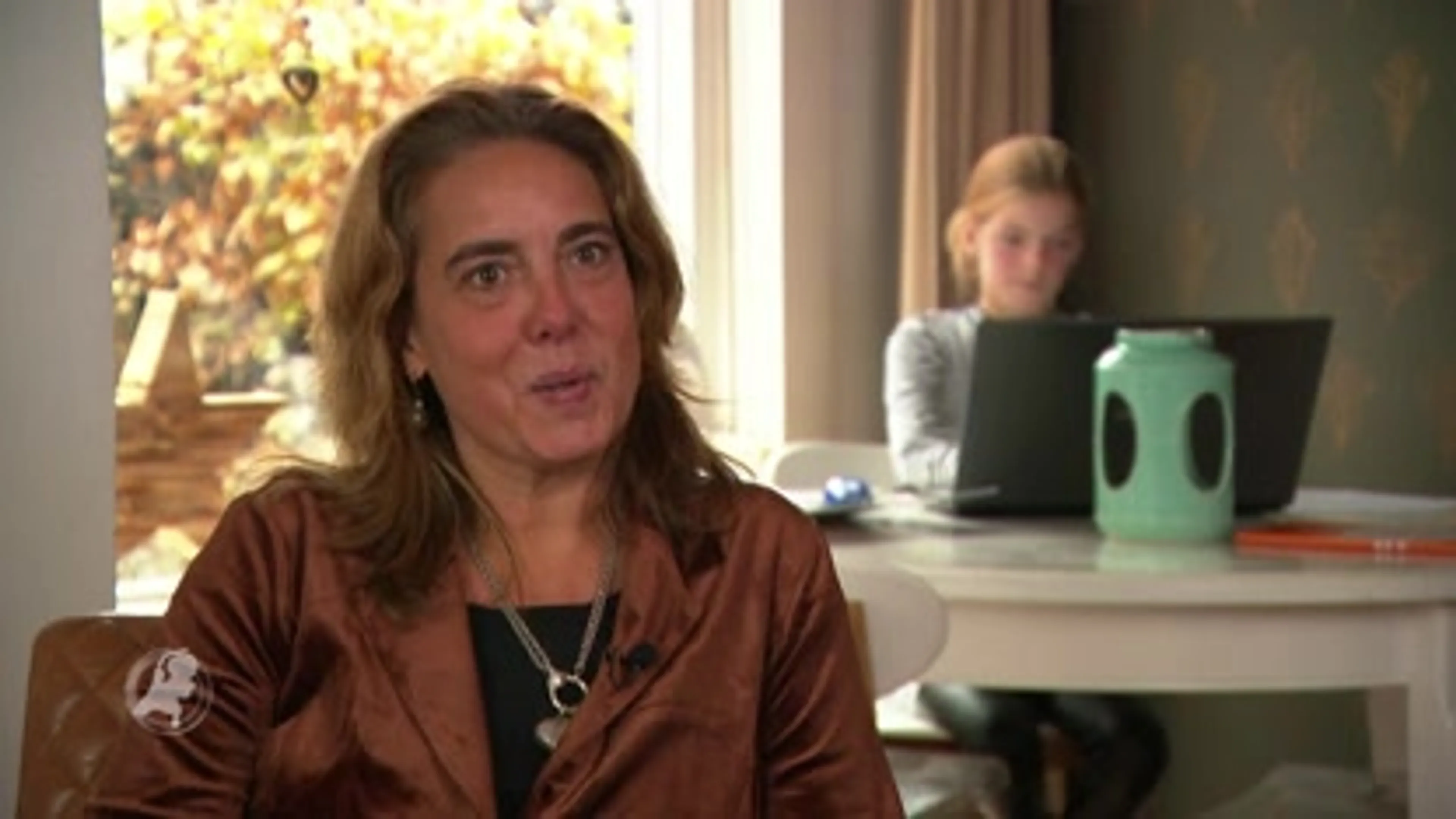 Karlijn (10) schrijft boek om kinderen in ziekenhuizen op te vrolijken