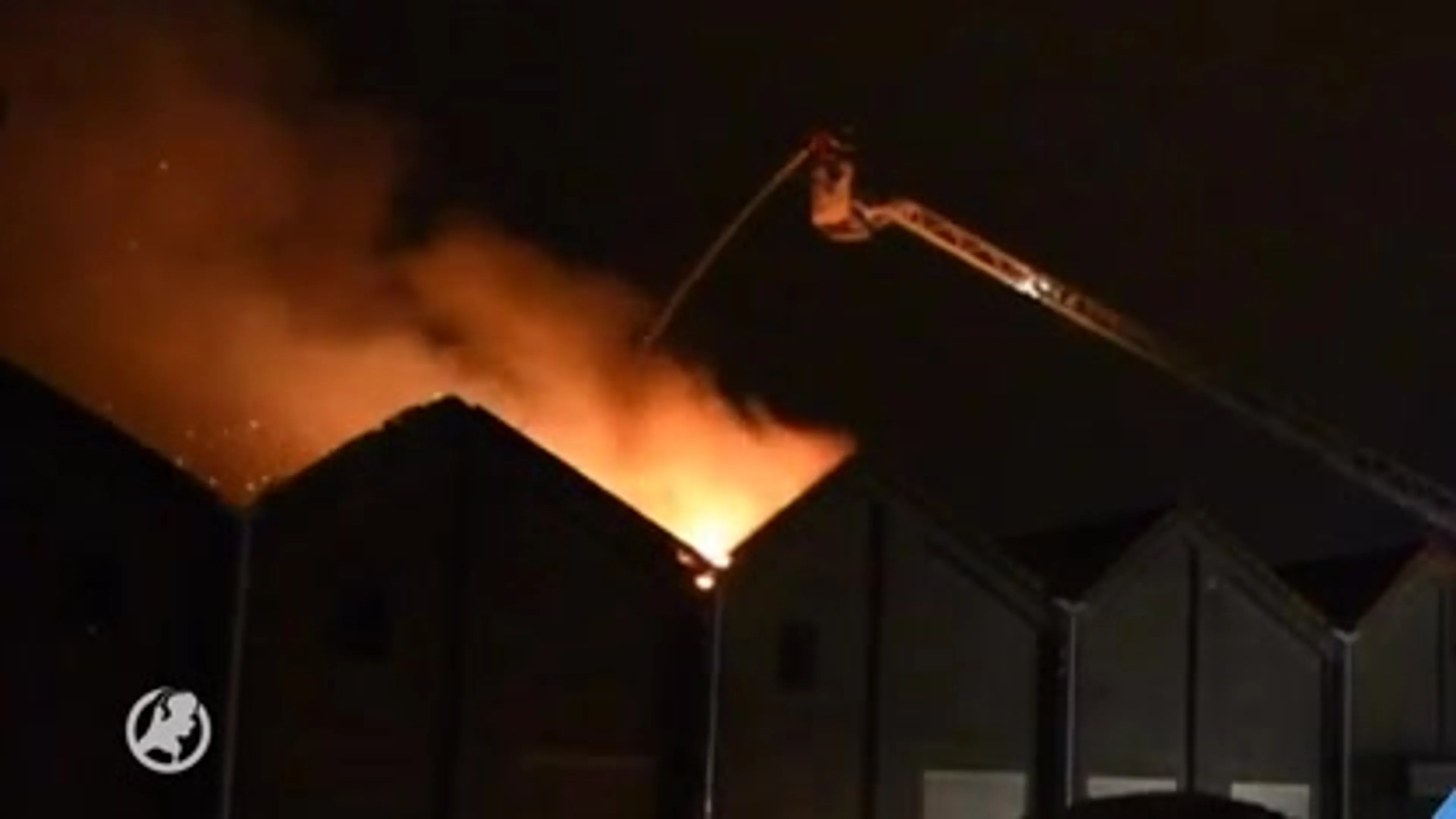 Grote brand in oude textielfabriek Almelo