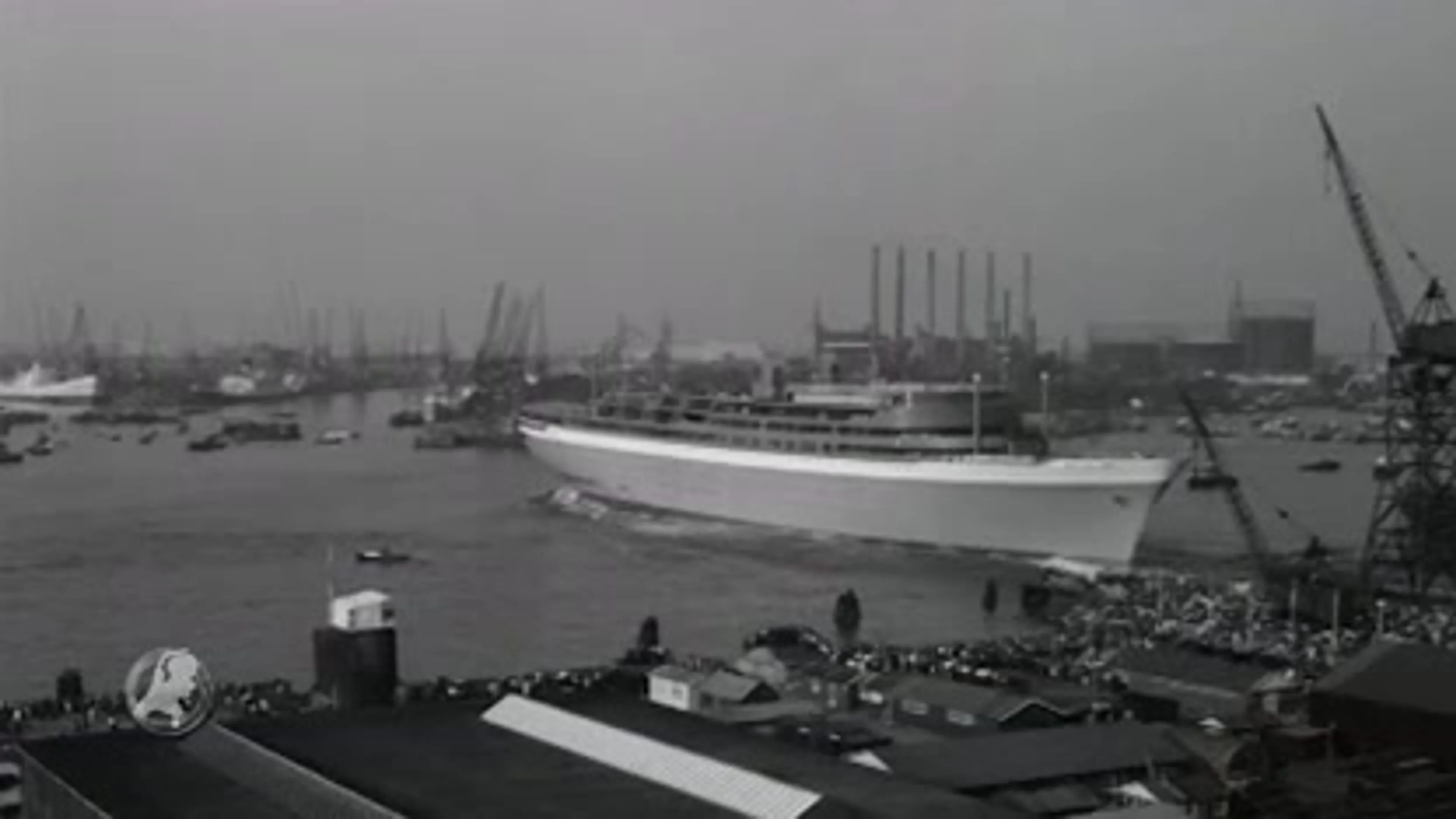 60-jarig jubileum ss Rotterdam feestelijk gevierd
