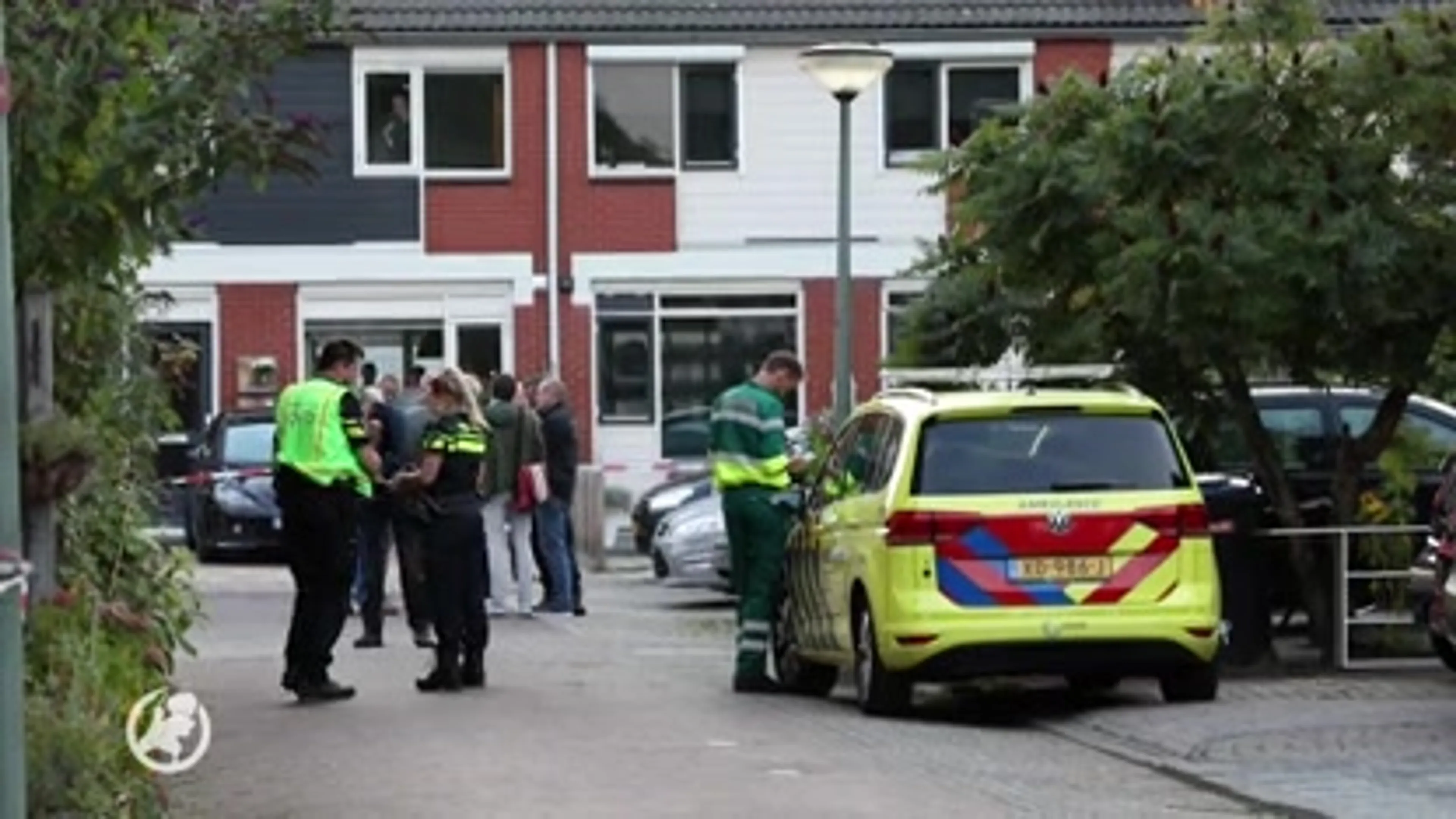 Minuut stilte op voetbalclub van vermoorde Nicolle (12) en Maryori (27)