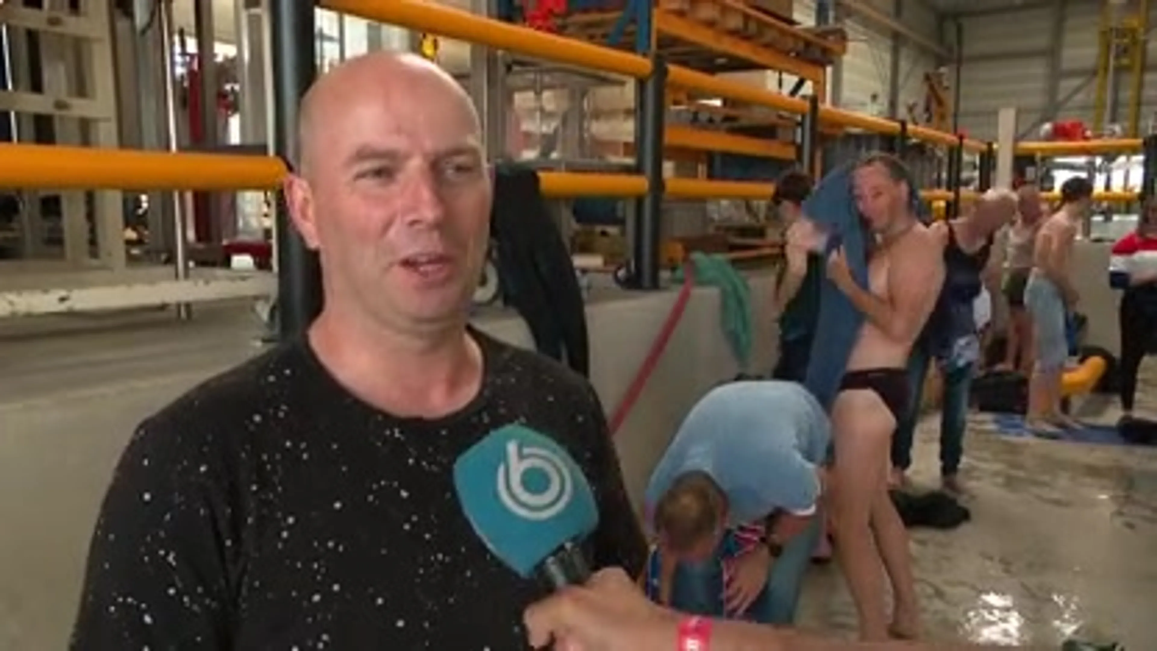 11Stedentocht: Edwin zwemt voor zijn zieke vrouw Amy