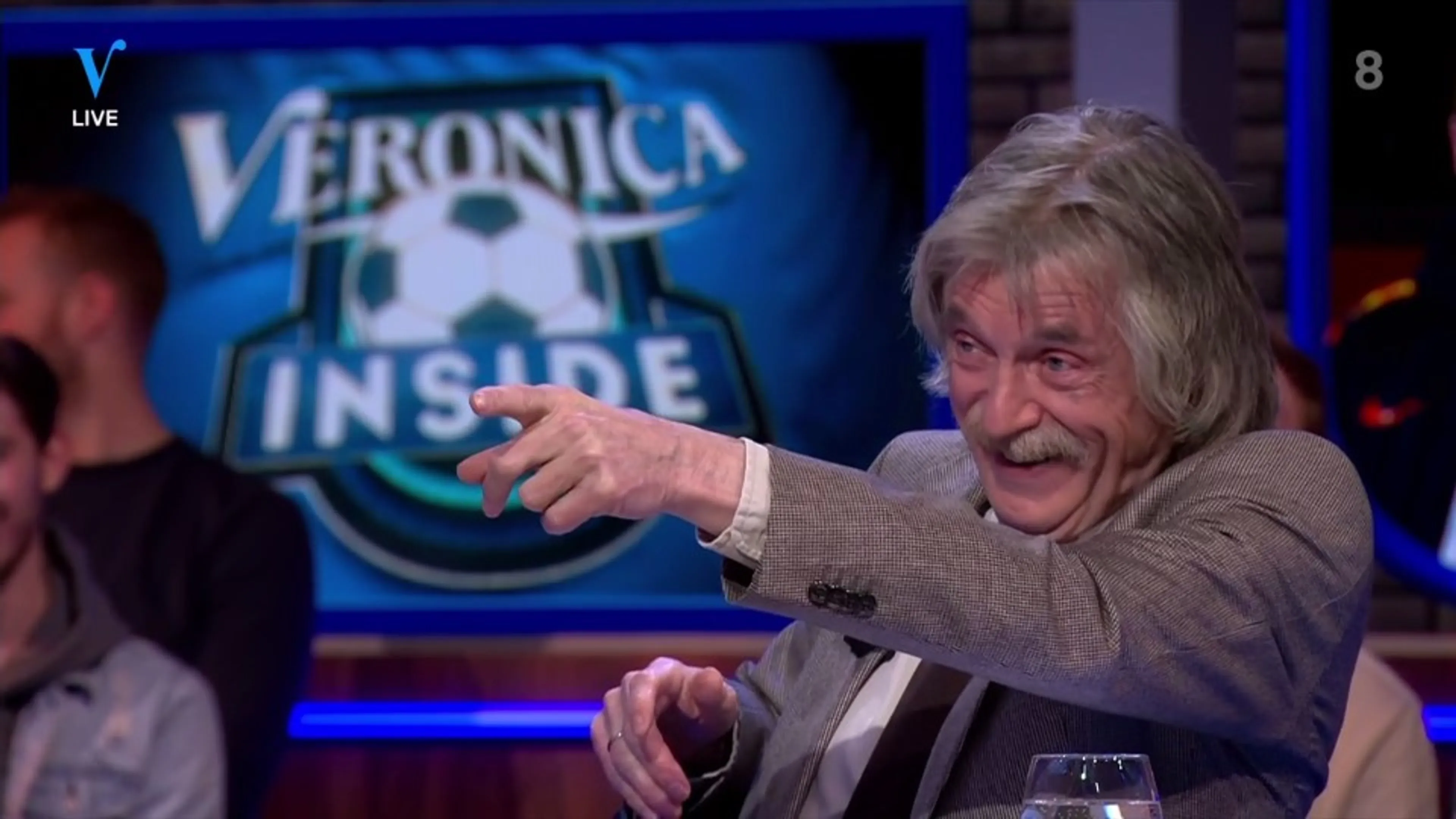 De mannen gaan stuk tijdens Bavaria Zo. moment