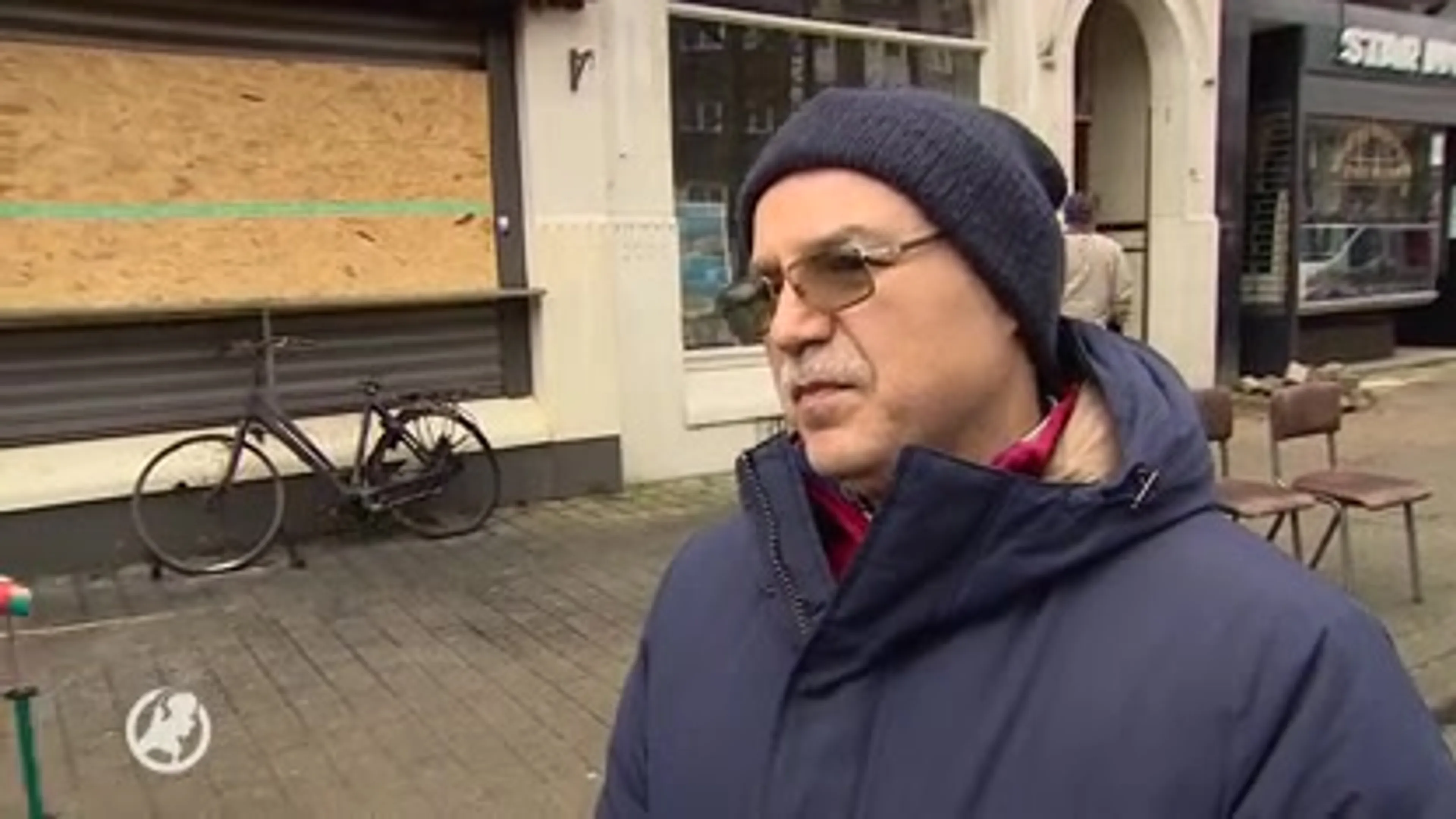 Zestien panden ontruimd vanwege grote brand in snackbar Rotterdam