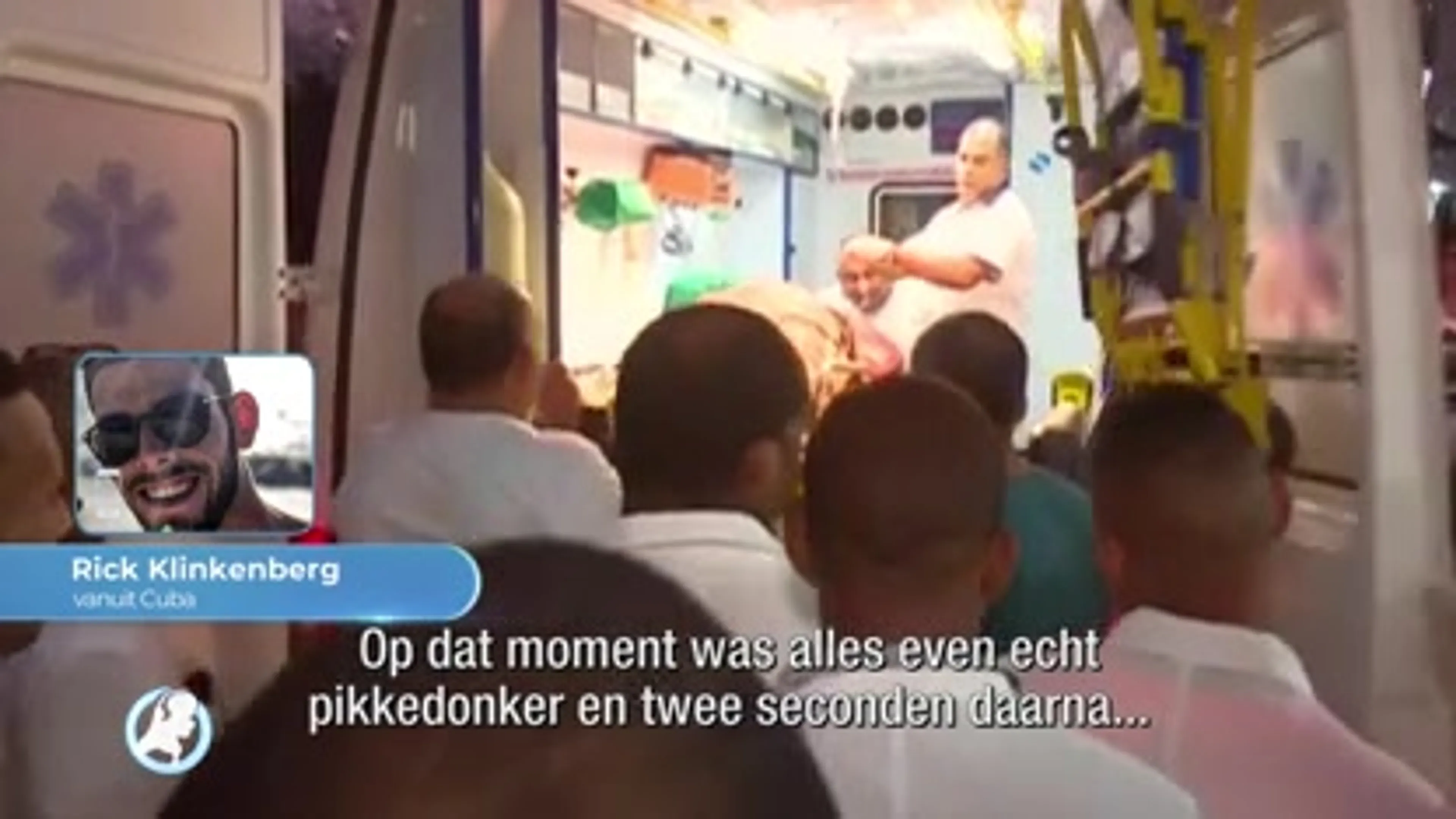 'We kropen over de lichamen van overleden mensen de bus uit'