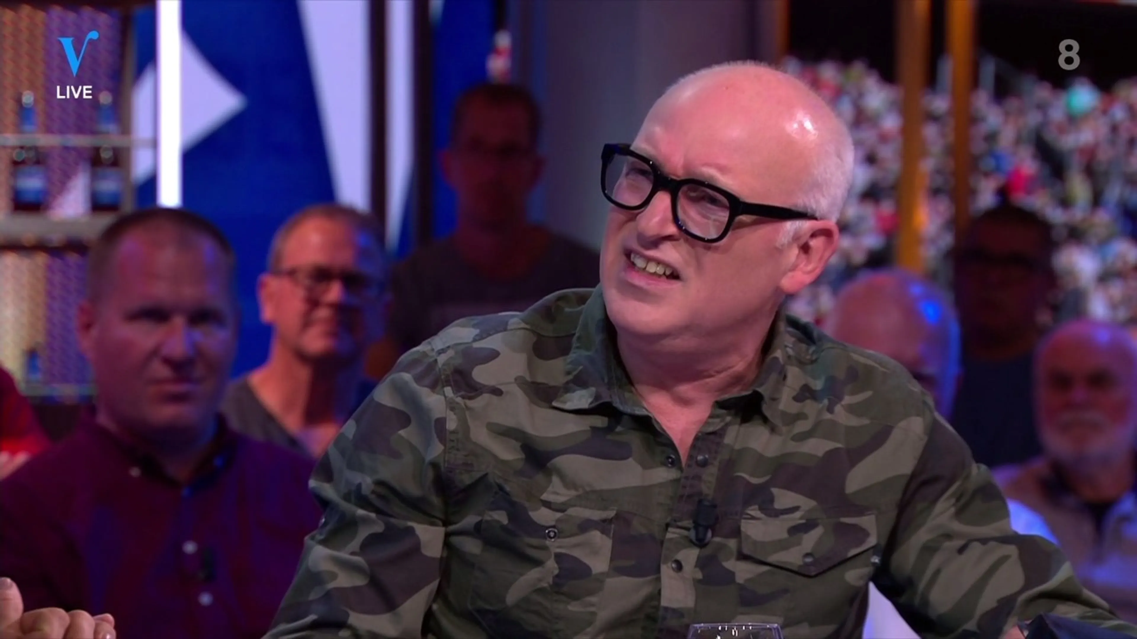René ergert zich aan Feyenoorders: 'Doe even normaal man'
