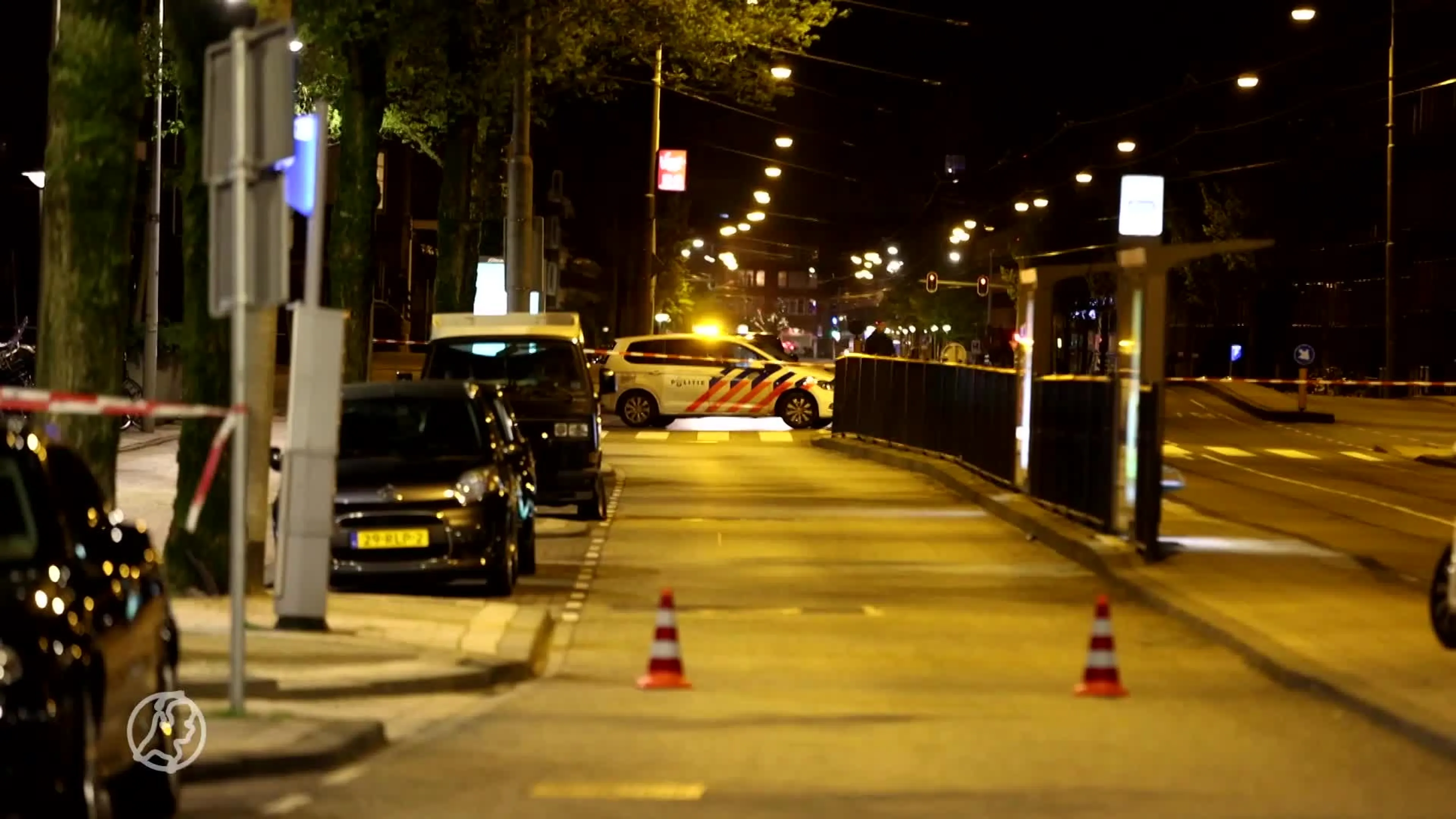 Politie schiet man met mes neer in Amsterdam