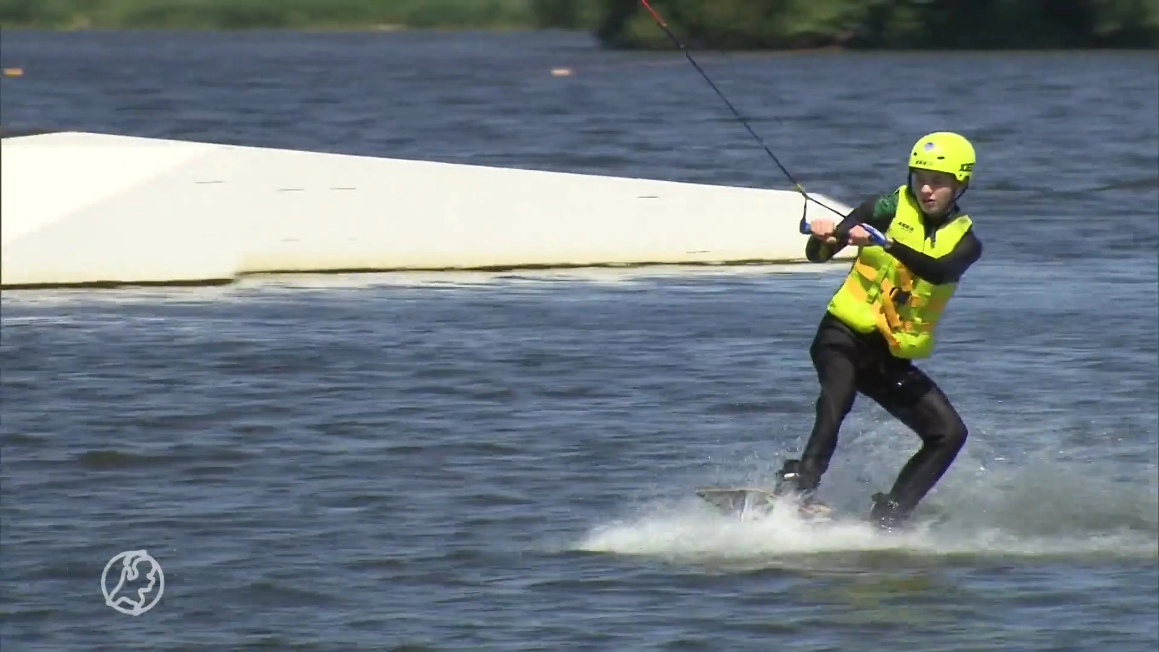 Lichamelijk beperkt maar toch waterskiën en wakeboarden