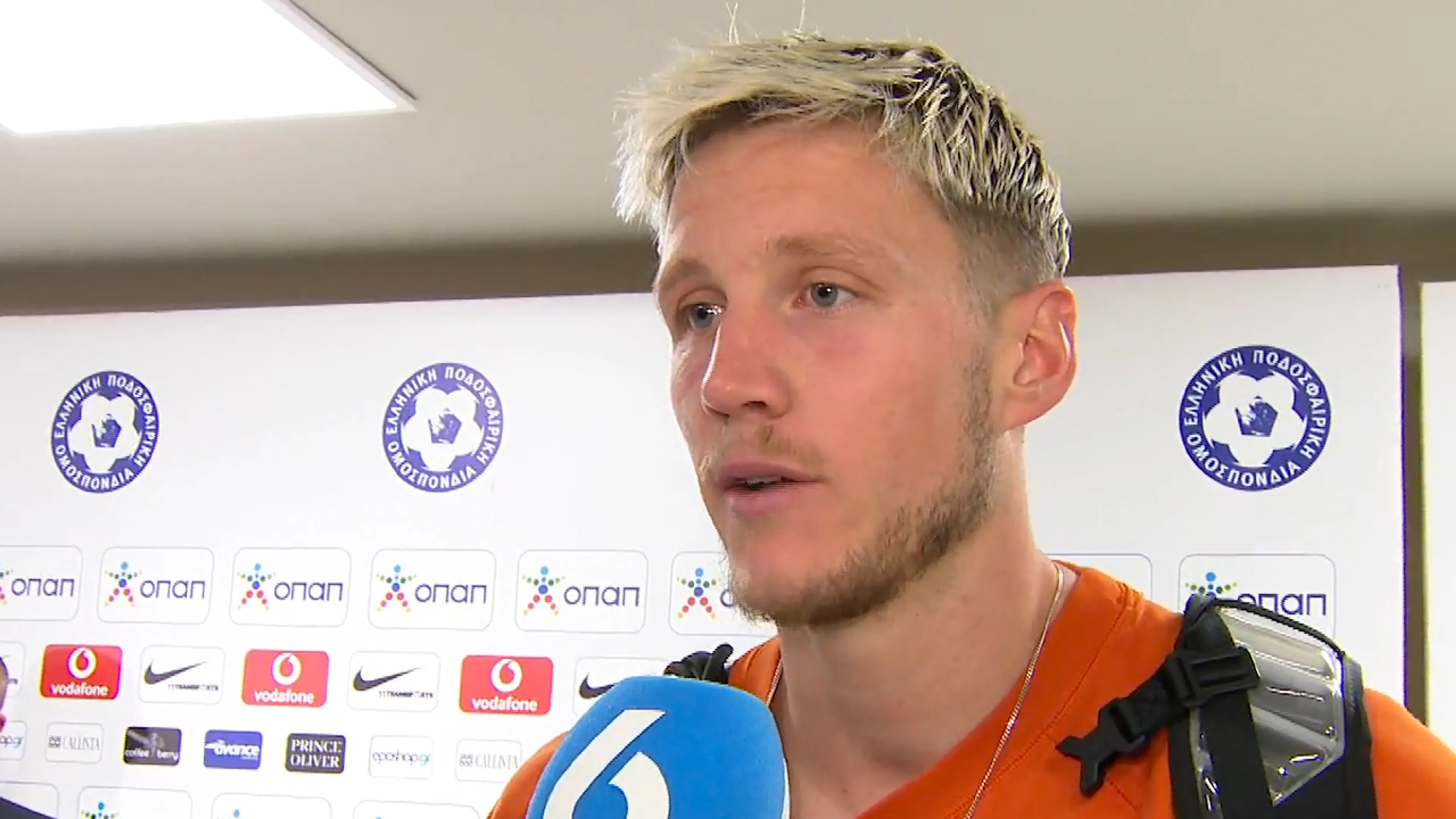 Weghorst over gemiste strafschop: ‘Sukkel, waarom wissel je nou van hoek?’