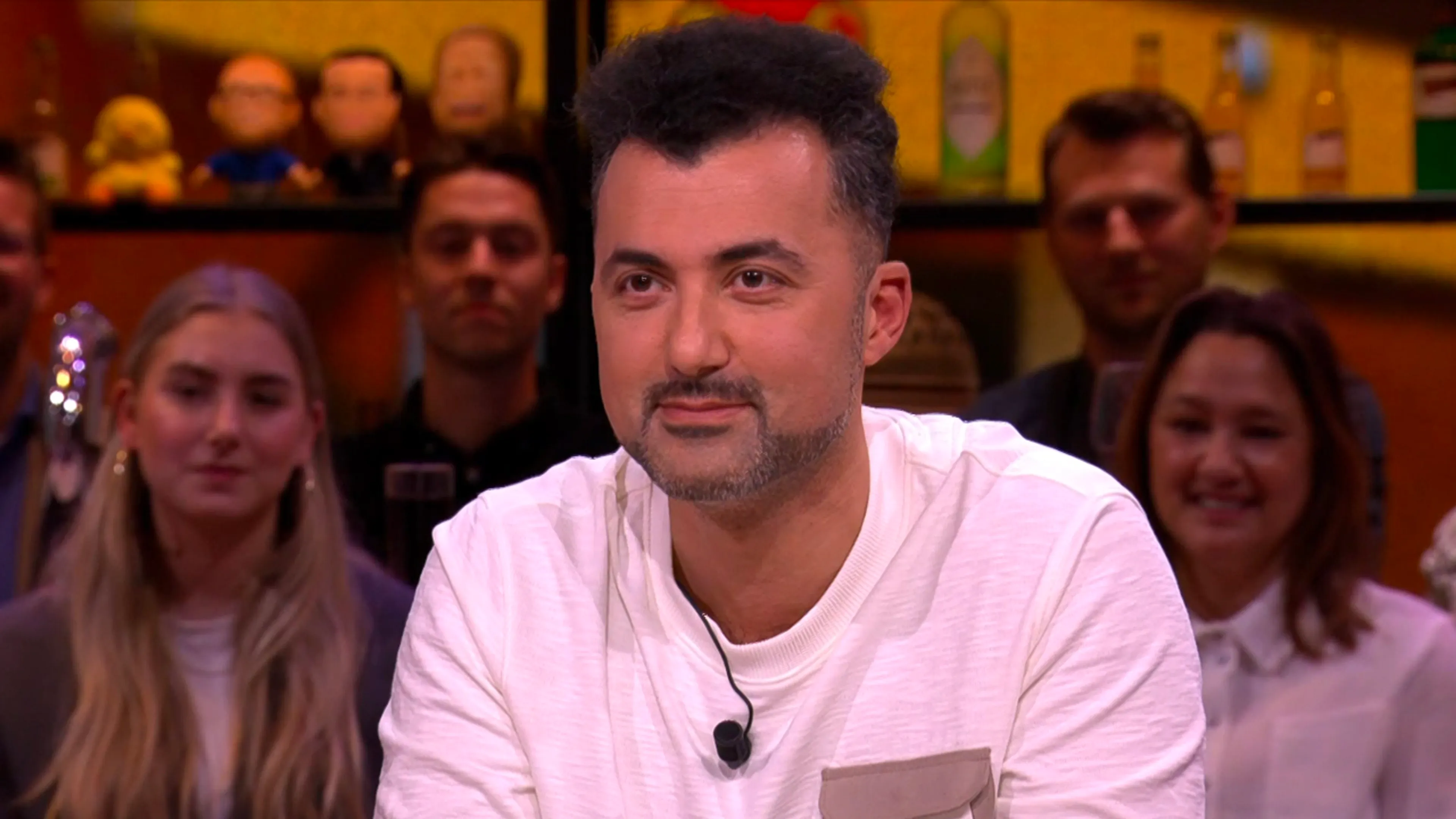 Eus imiteert Johan tot in de perfectie: 'Bedeen!'