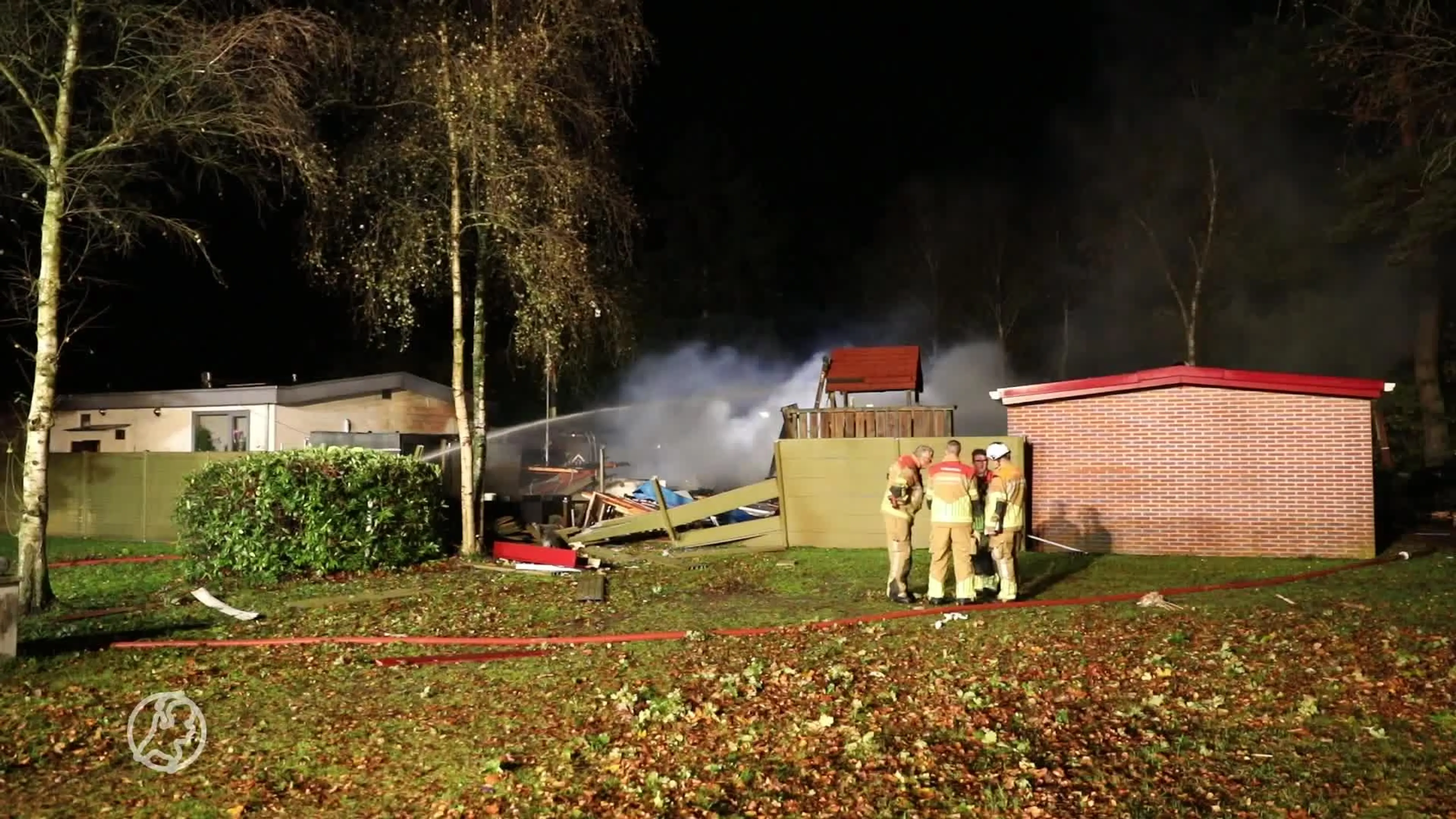 Chalet verwoest door explosie op vakantiepark in Putte, één gewonde