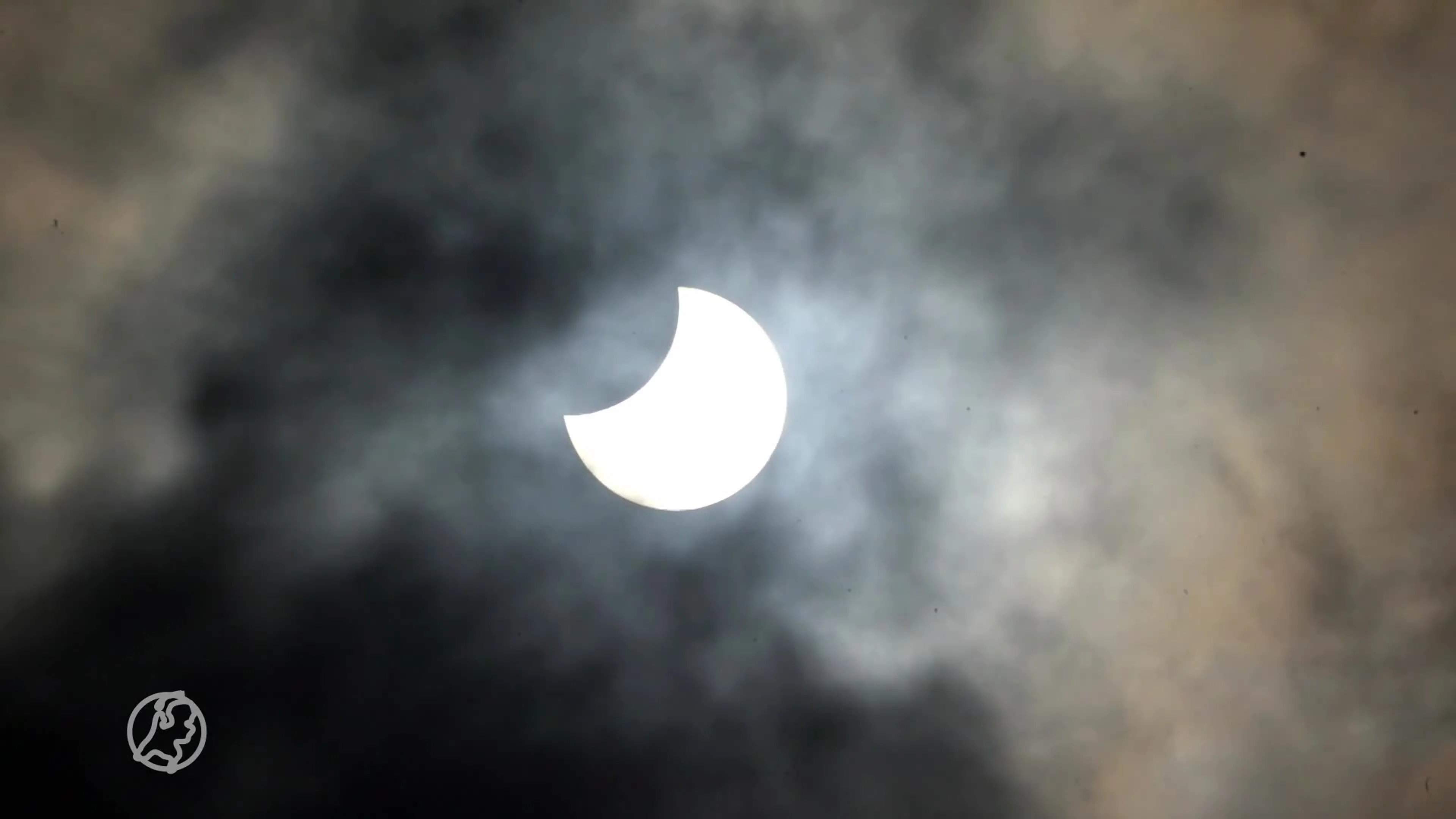Gedeeltelijke zonsverduistering boven Nederland