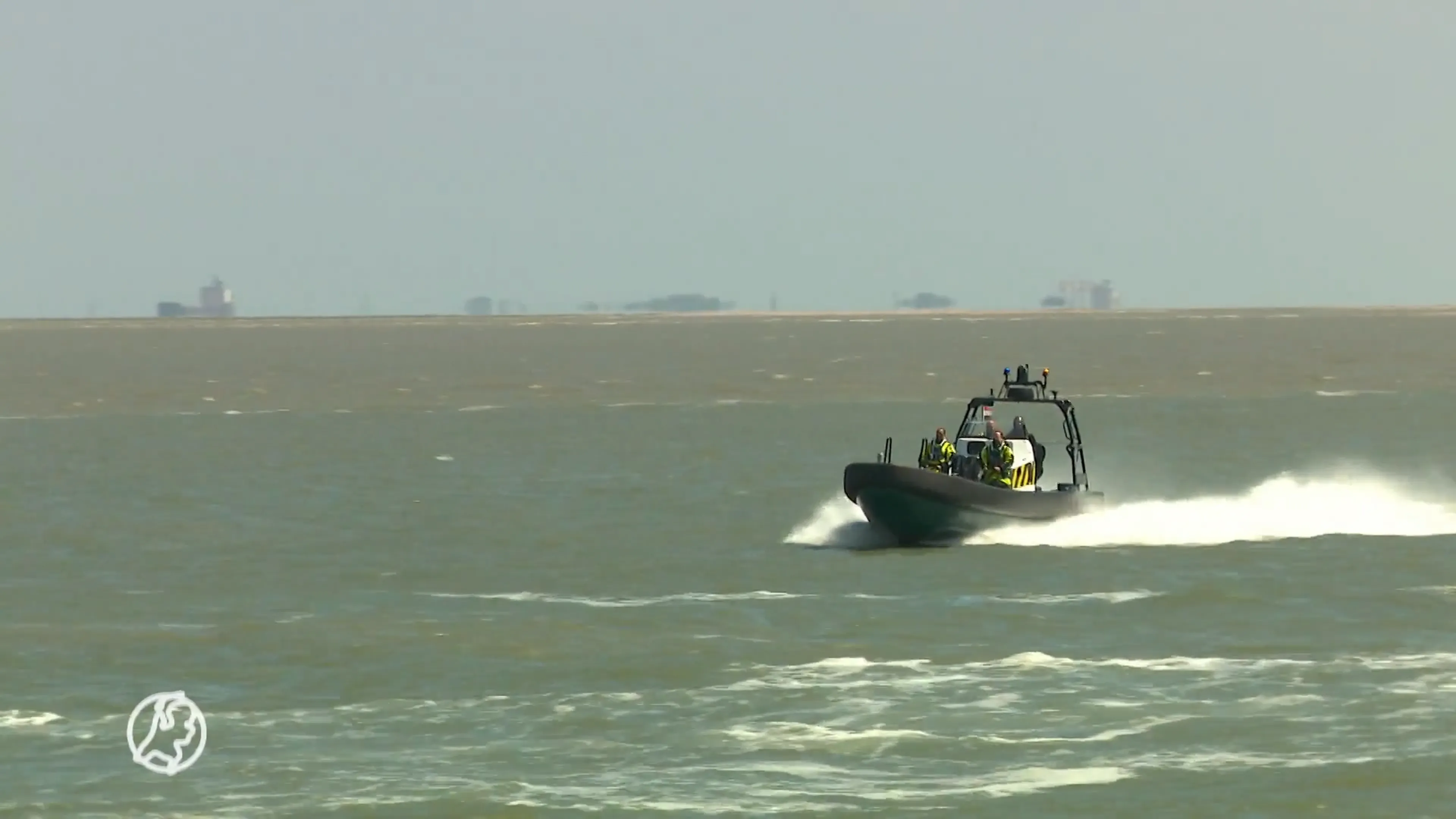 Douane geeft drugscriminelen geen schijn van kans met deze supersnelle en slimme boot