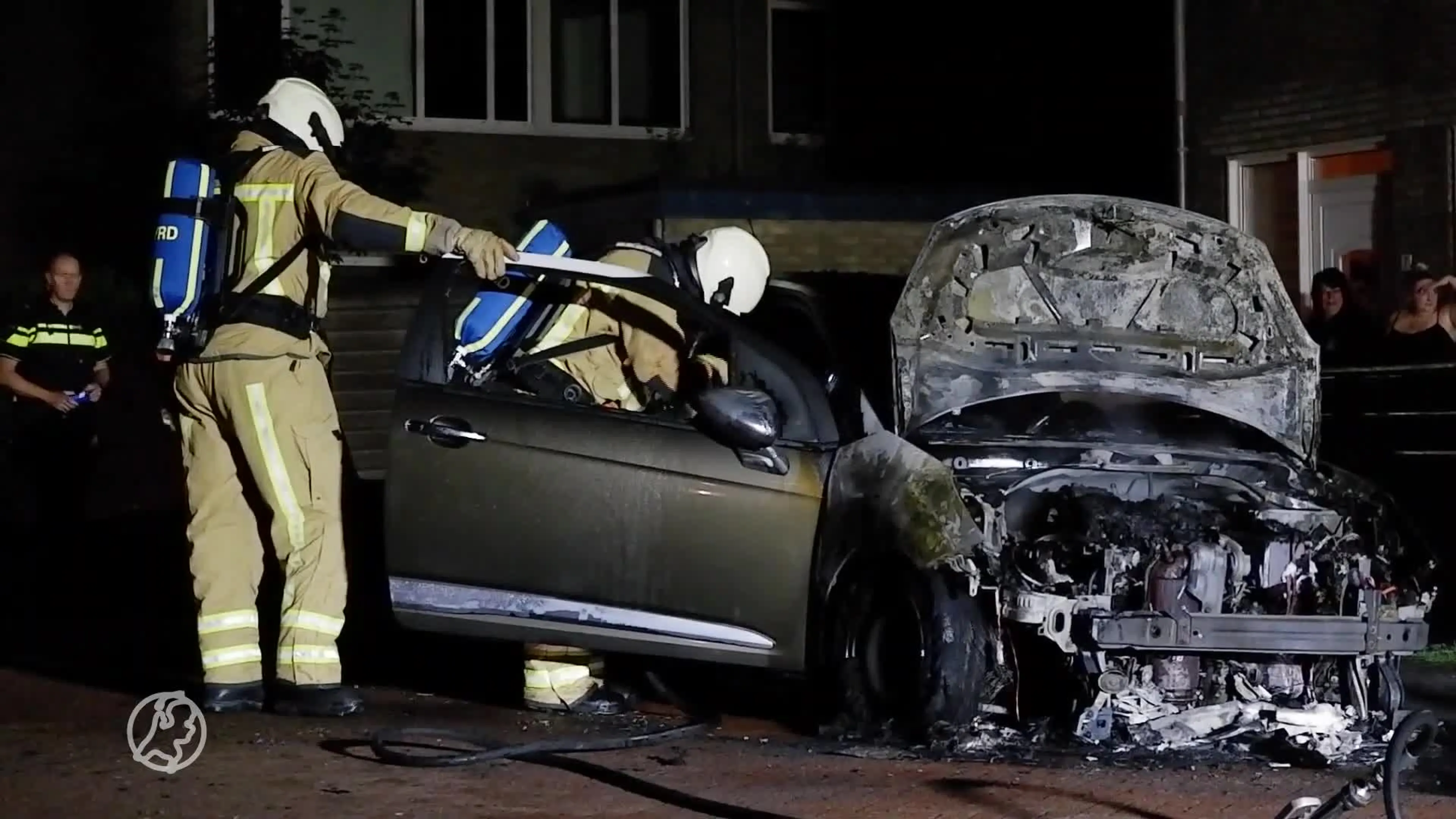 Auto in Coevorden gaat in vlammen op