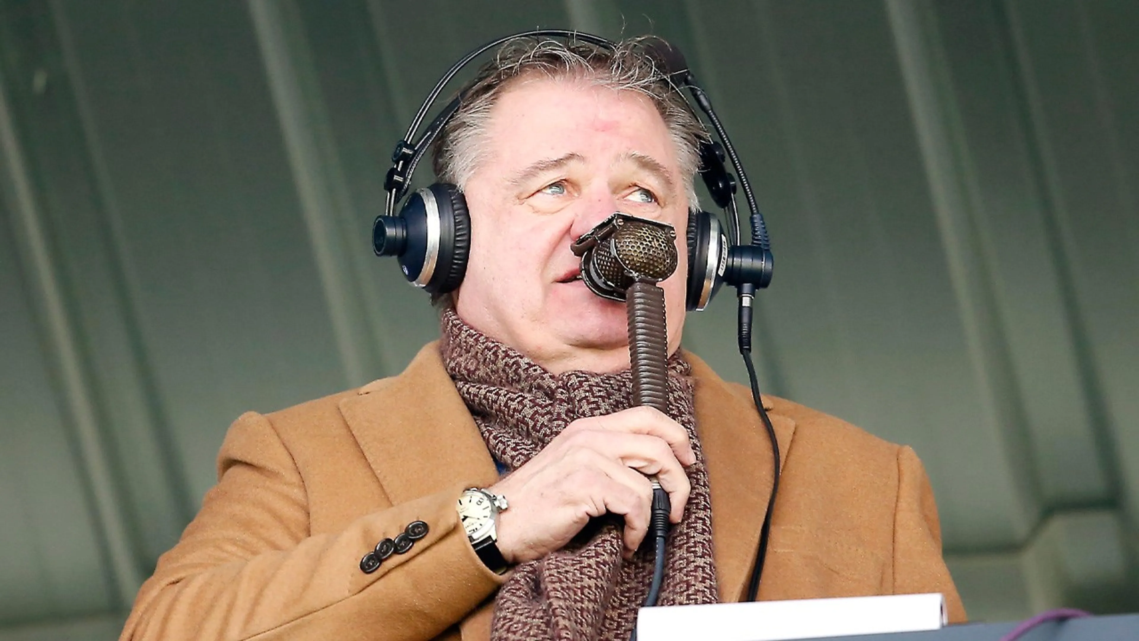 Felle kritiek op Frank Snoeks na Nederland-Noorwegen: 'Wat een lul is dat, zeg!'
