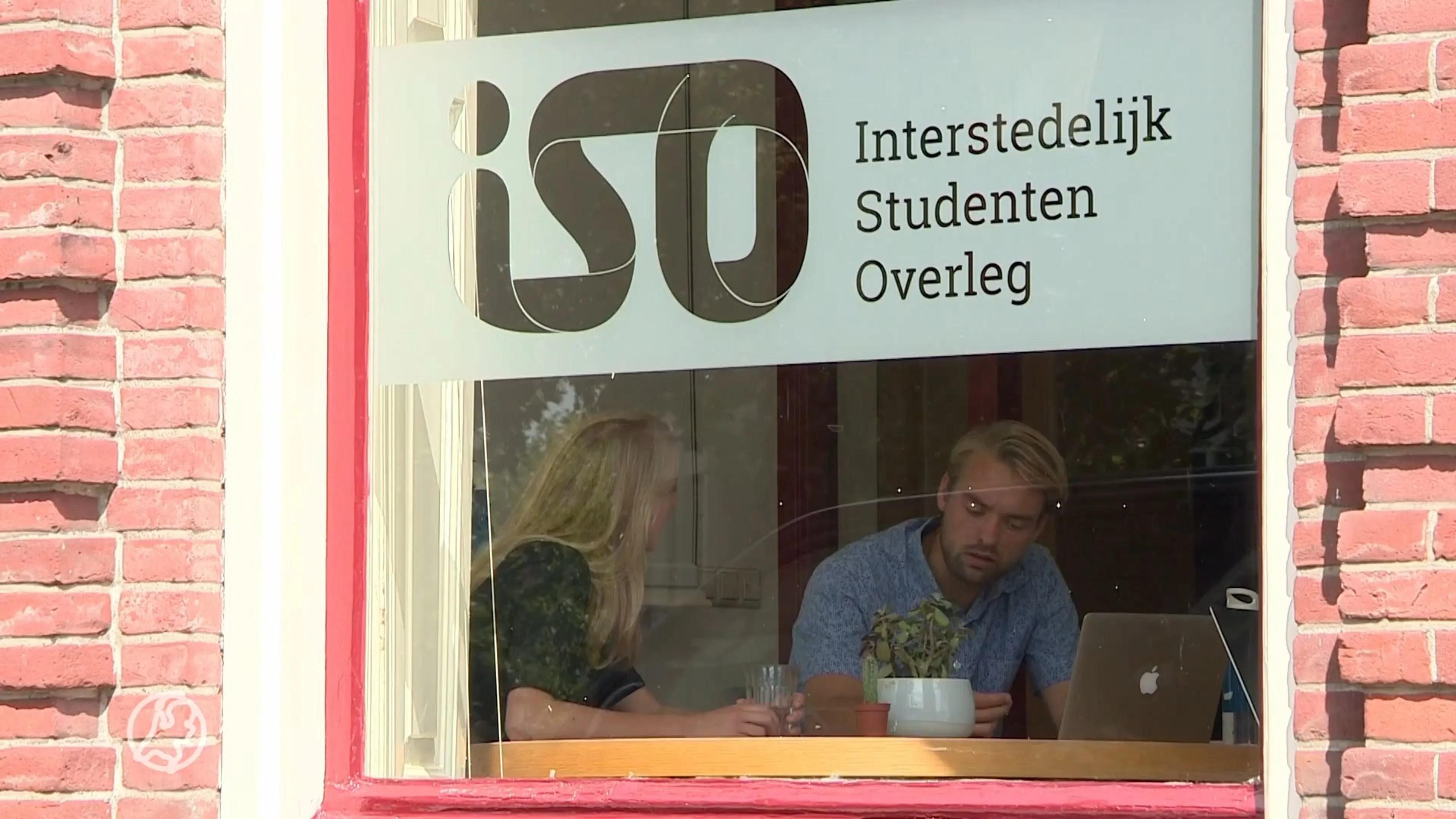 Studenten willen terug naar school: 'Online lessen reden om opleiding te stoppen'