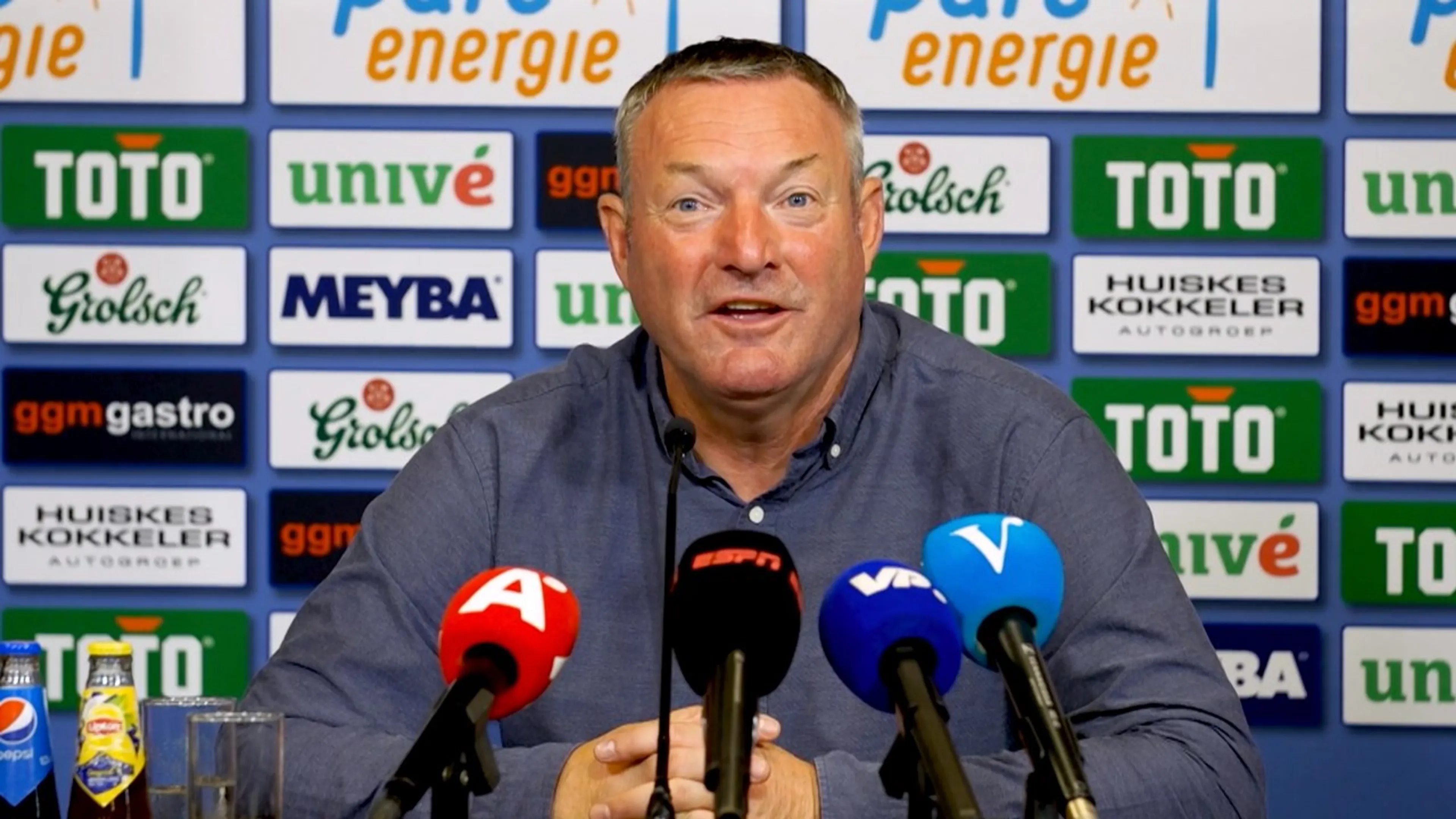 Ron Jans na Twente-Ajax: 'Ik vond de arbitrage uitstekend'