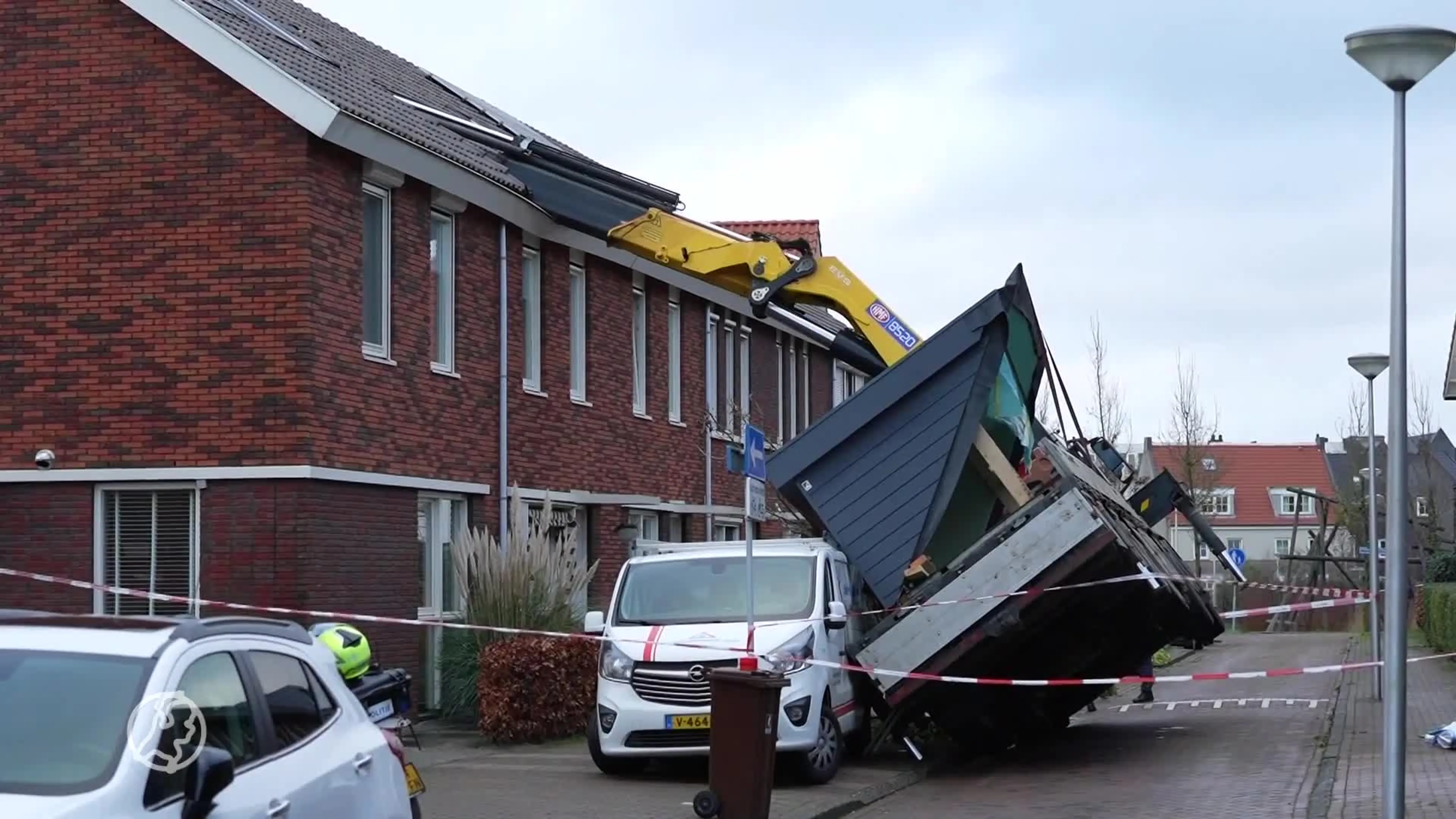 Plaatsen van dakkapel woning Vleuten gaat niet van leien dakj...