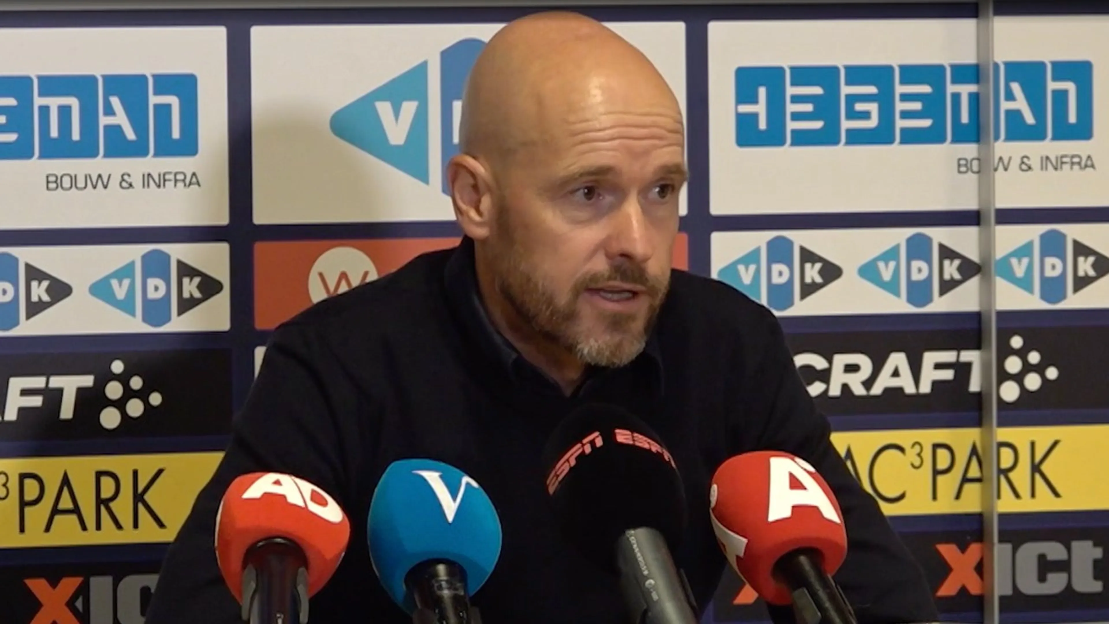 Ten Hag: 'Stekelenburg en Klaassen zijn vraagtekens voor woensdag'