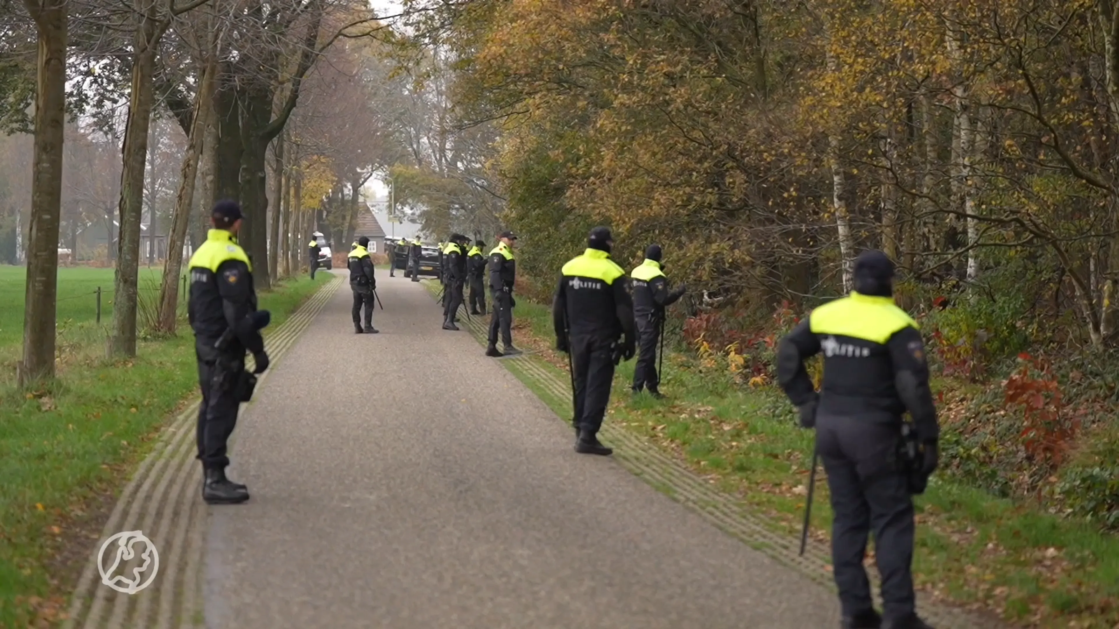Politie kamt bos bij Hoogeloon uit op zoek naar vermiste vrouw (38)