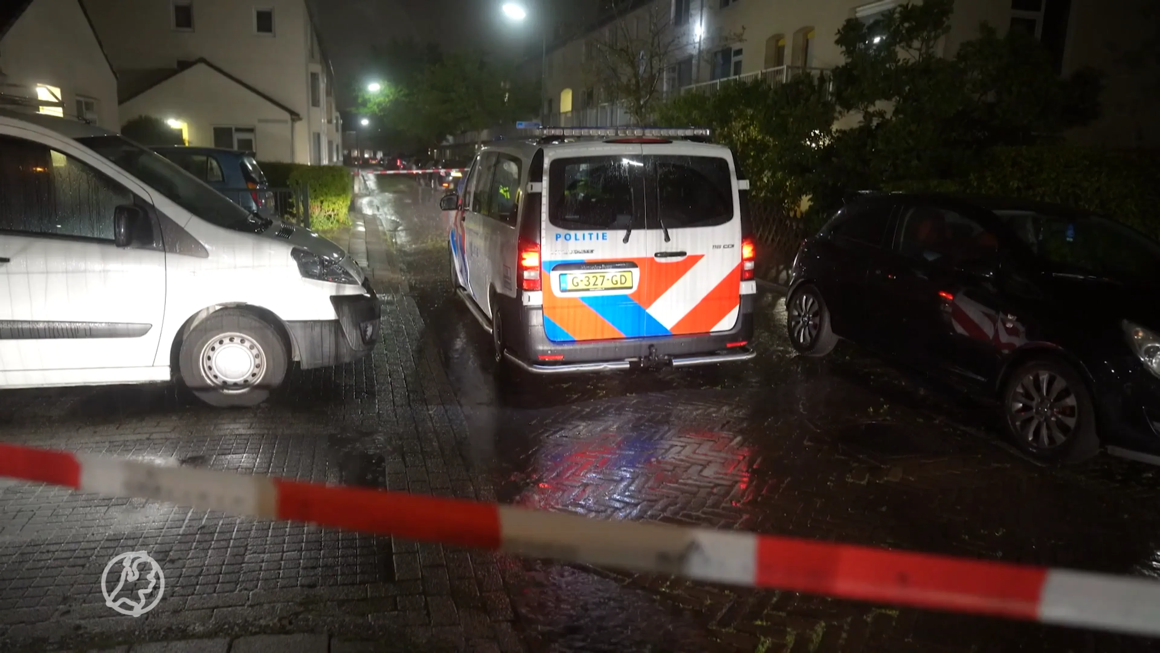 Ouder echtpaar met ijzeren buis mishandeld4