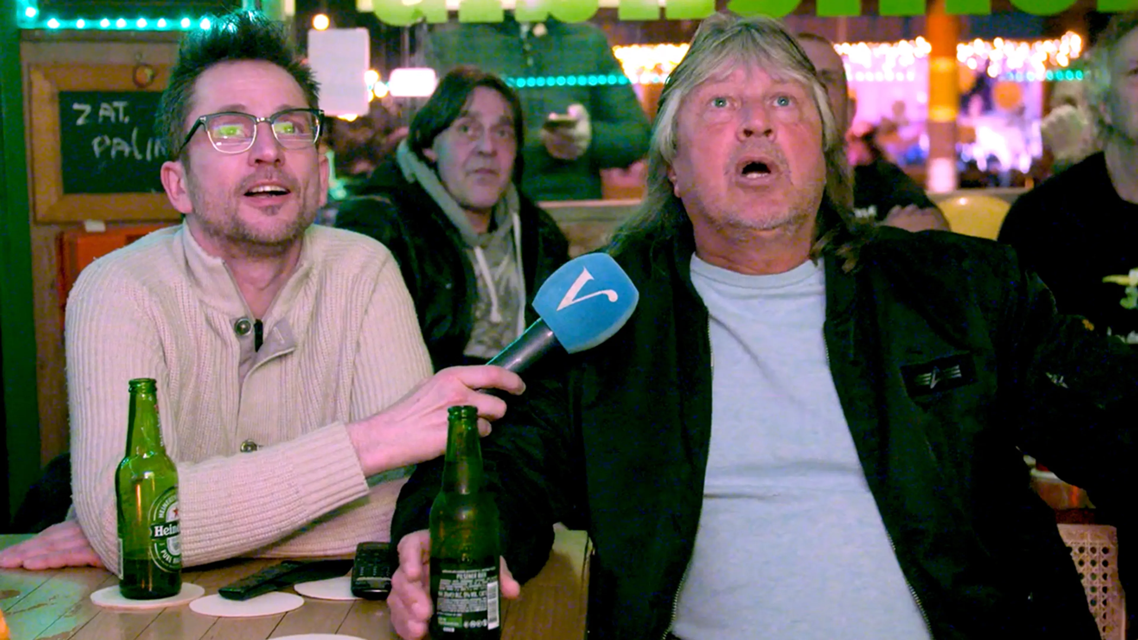 ADO-fan Floris doet belofte aan Tom Staal: 'Dan gaan we naar De Rosse Buurt!'