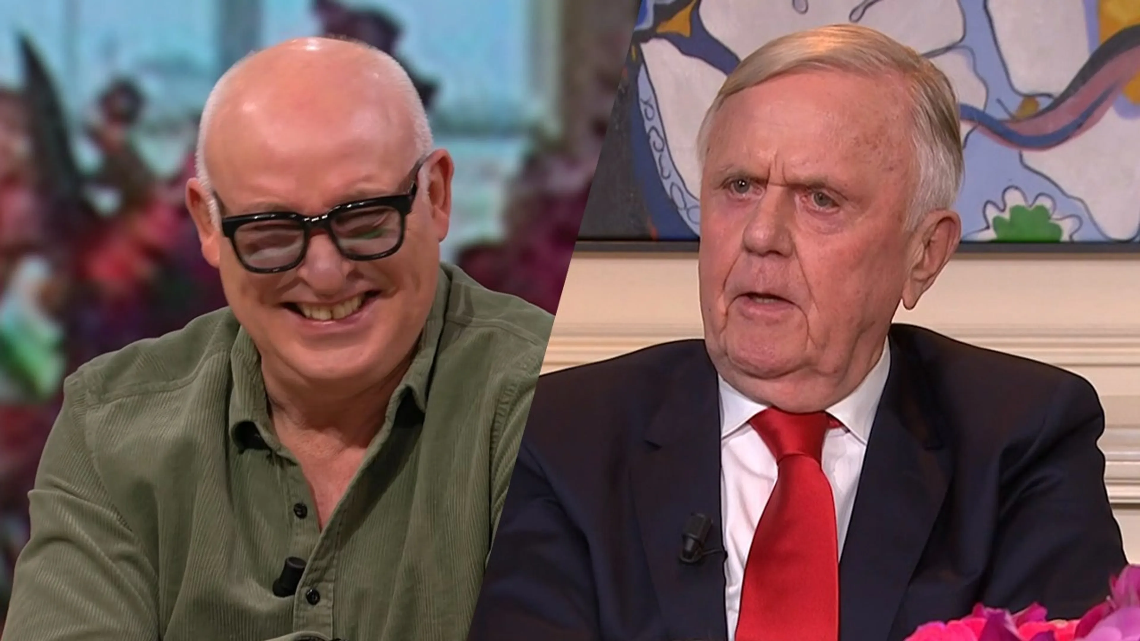 René moet lachen om warrig gesprek tussen Willem van Hanegem en Harry Mens