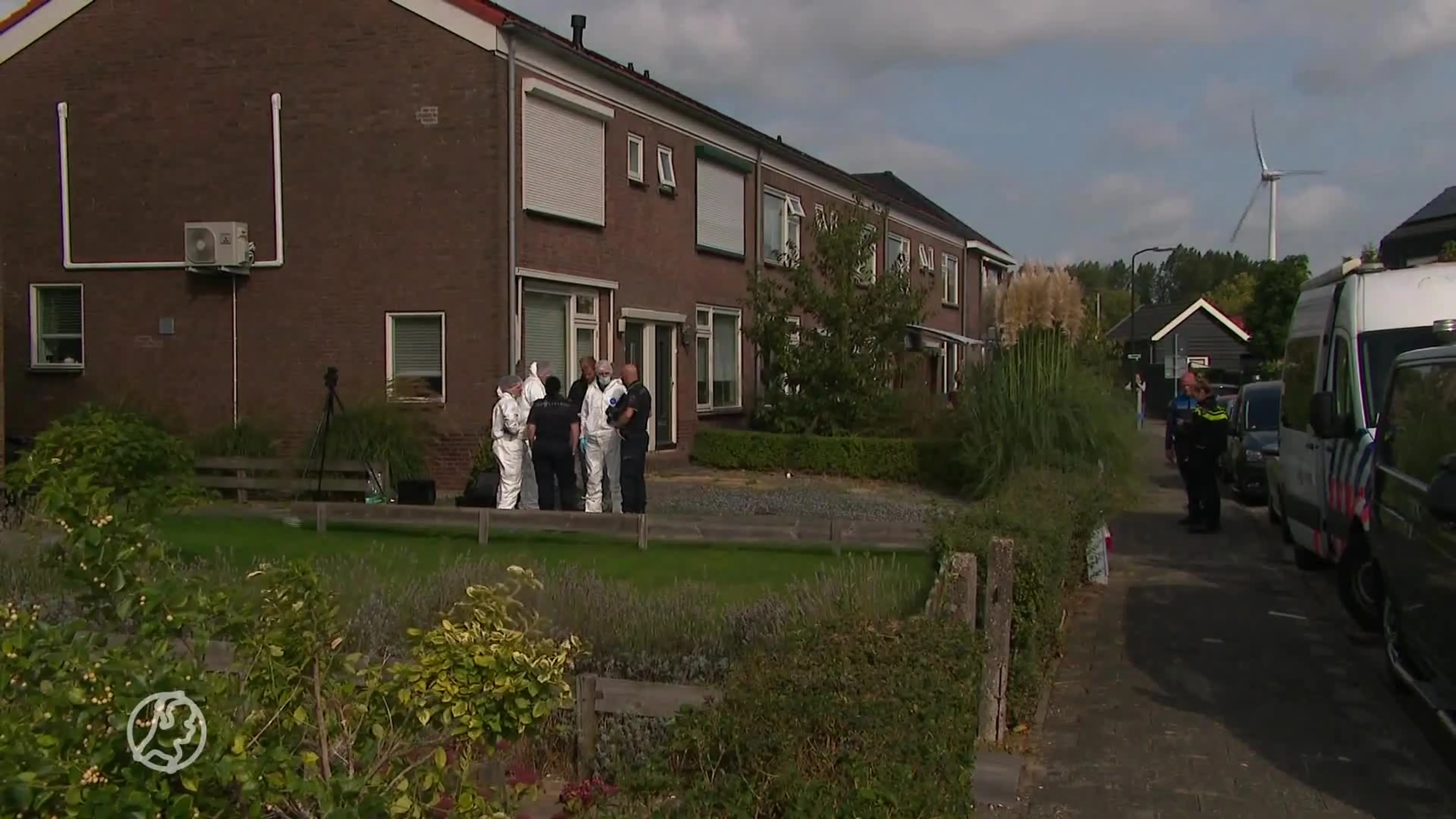 Jongen (9) dood in woning Hardinxveld-Giessendam, vrouw (36) aangehouden