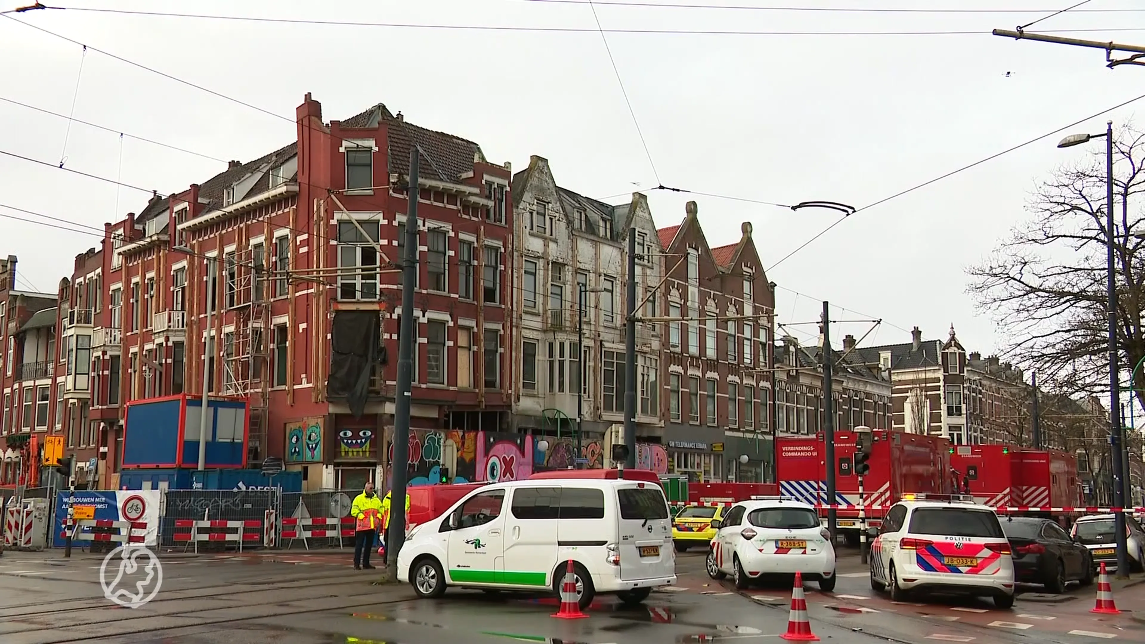 Bewoners Rotterdam schrikken wakker door harde knal: gebouw staat op instorten