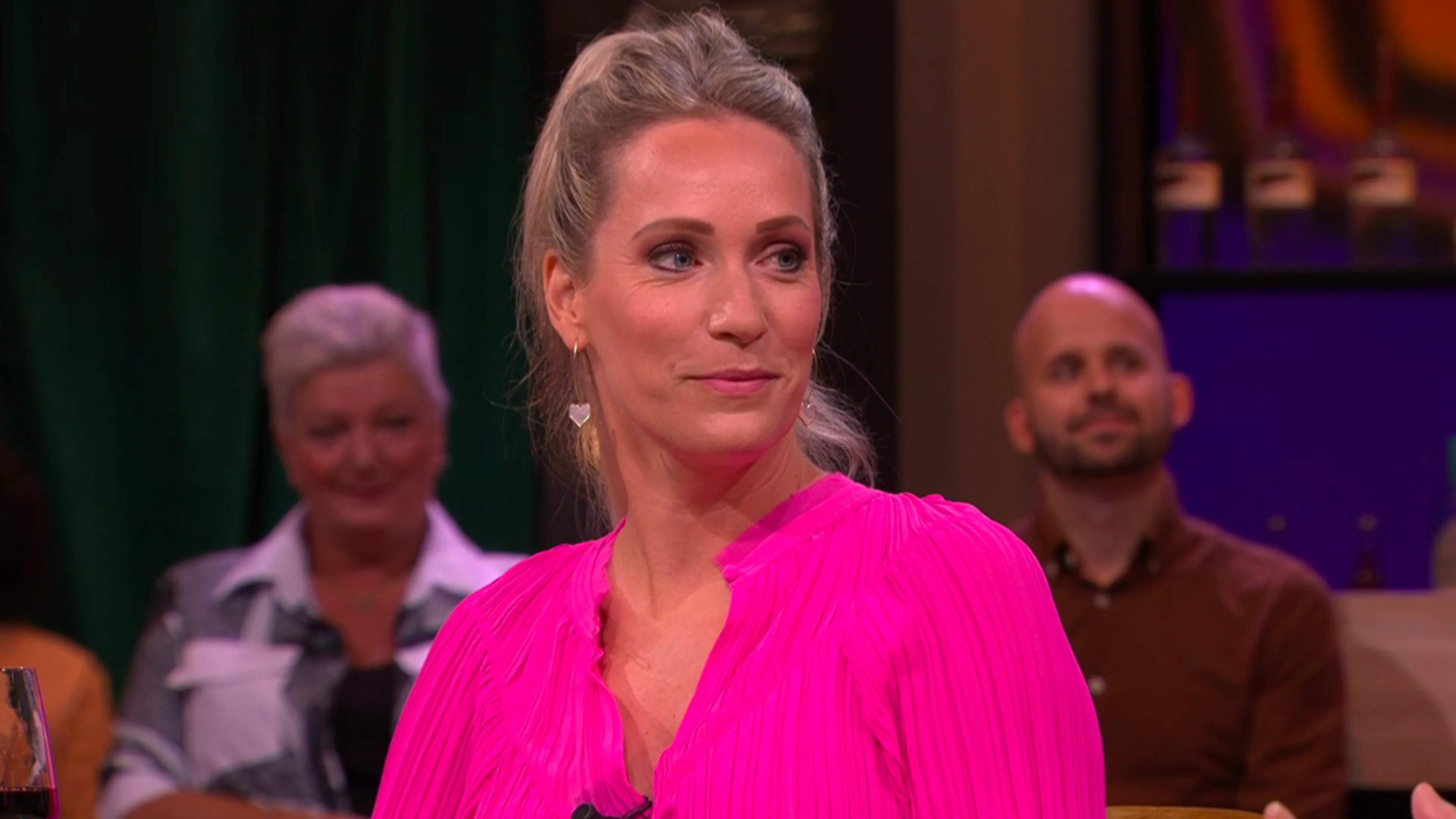 Hélène krijgt complimenten bij Vandaag Inside: 'De Oranjezomer was echt een leuk programma!'