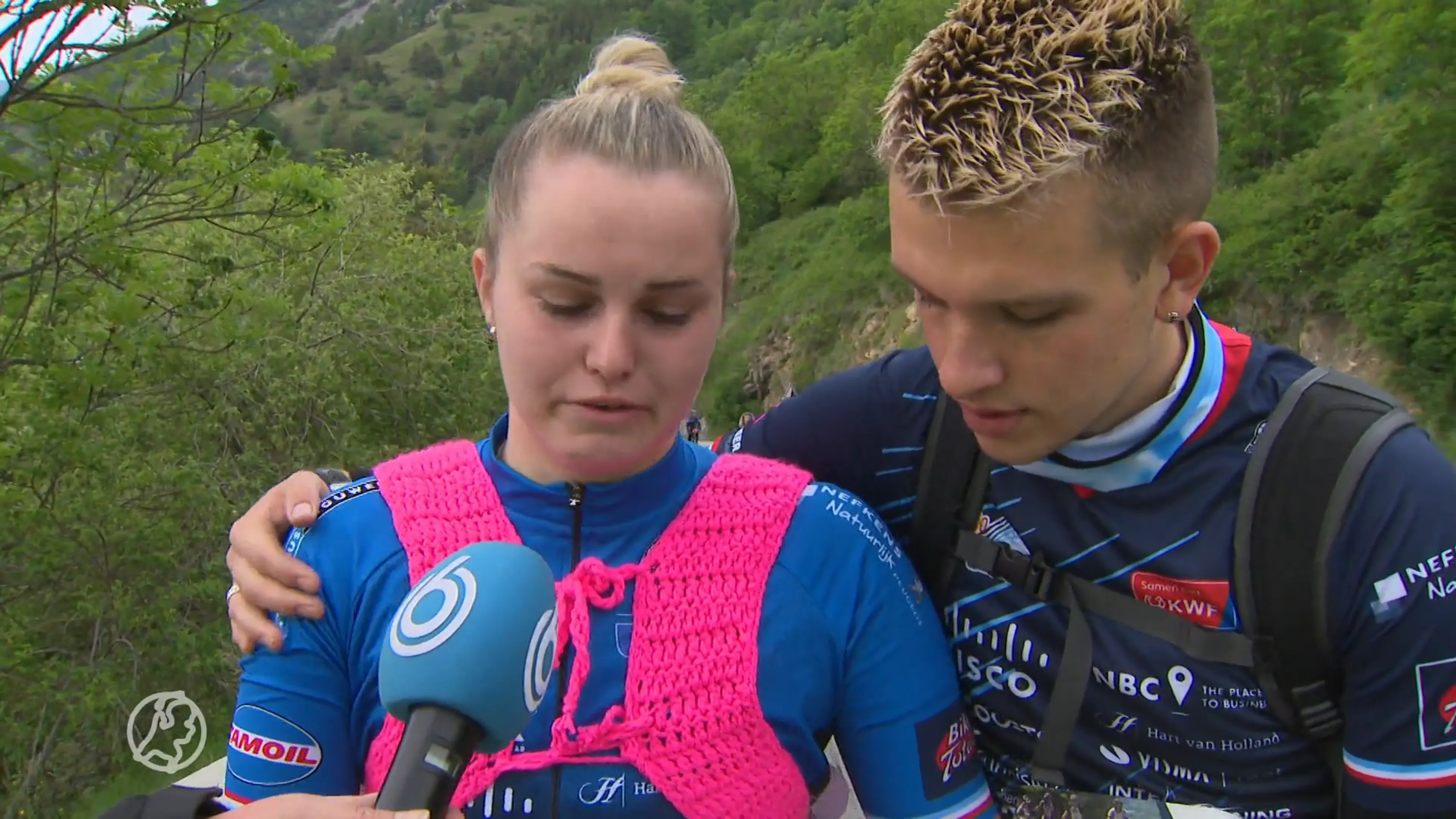 Wendy loopt Alpe d'HuZes met kinderen Veerle en Hesse