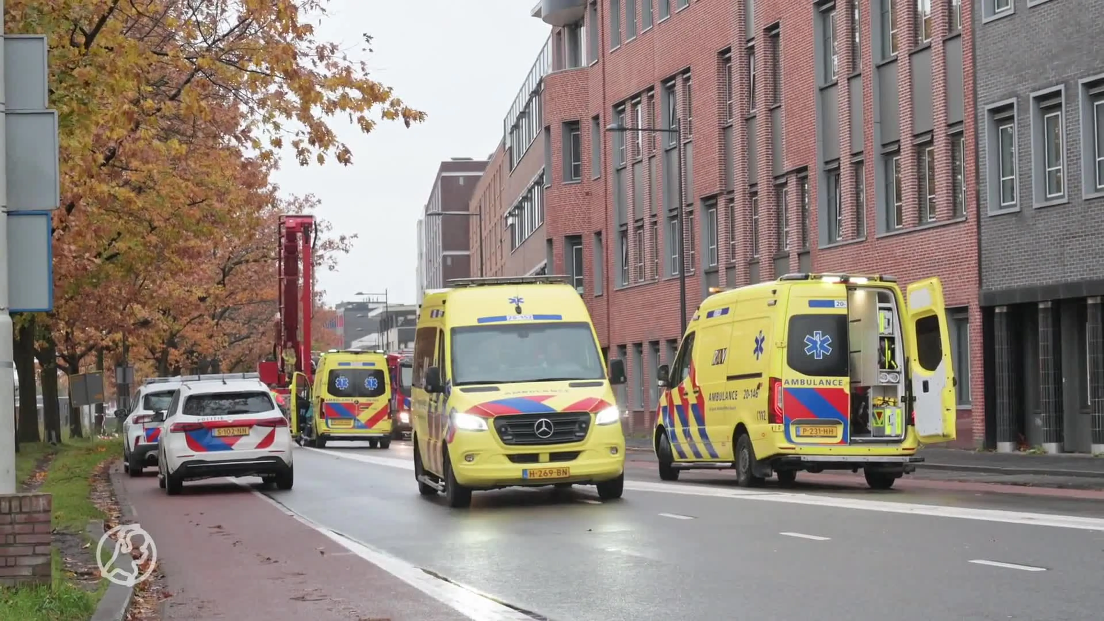 Vijftig bewoners geëvacueerd bij grote brand in Breda, vier gewonden